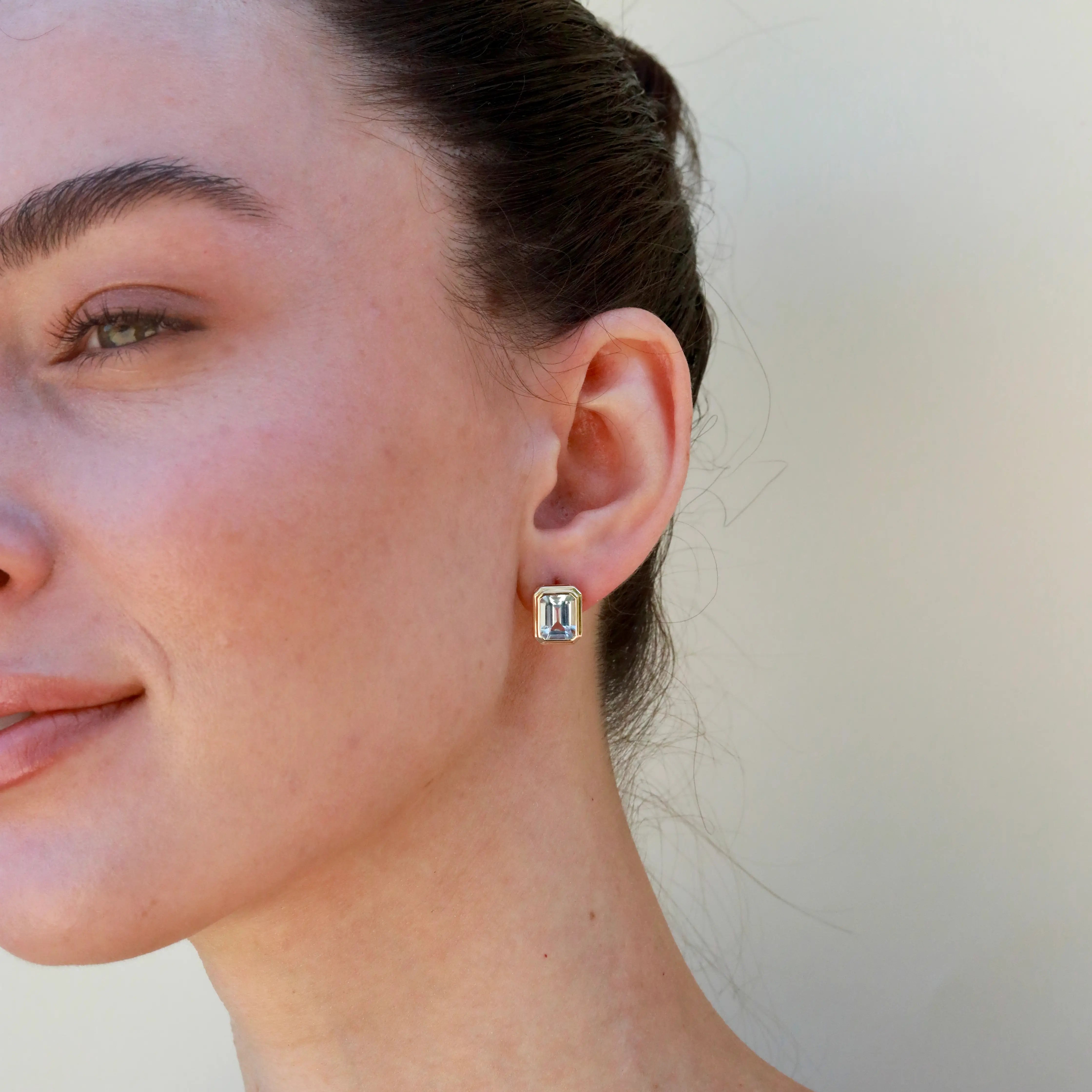 Bella Natural Emerald-Cut Aquamarine Earrings 14k yellow gold