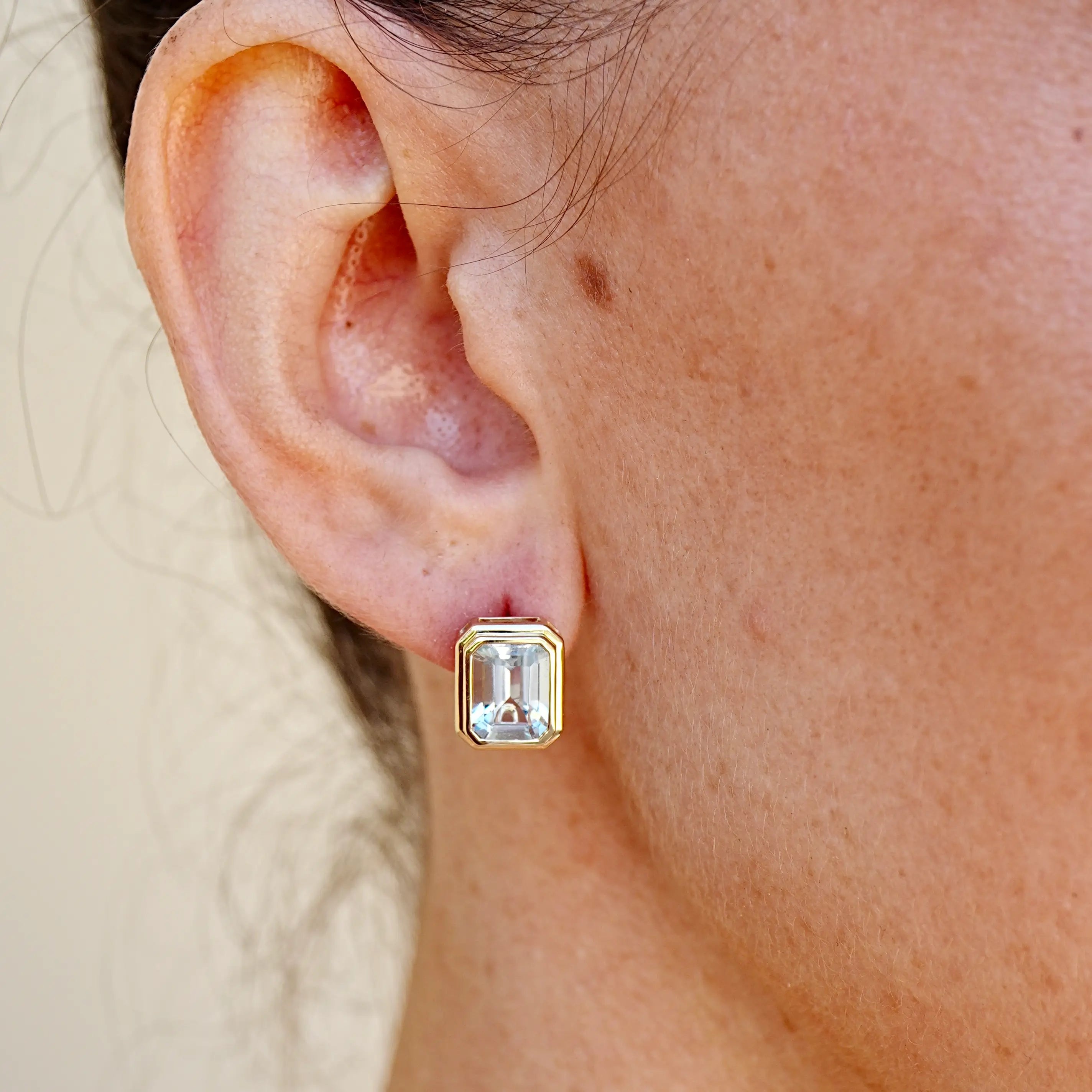 Bella Natural Emerald-Cut Aquamarine Earrings 14k yellow gold