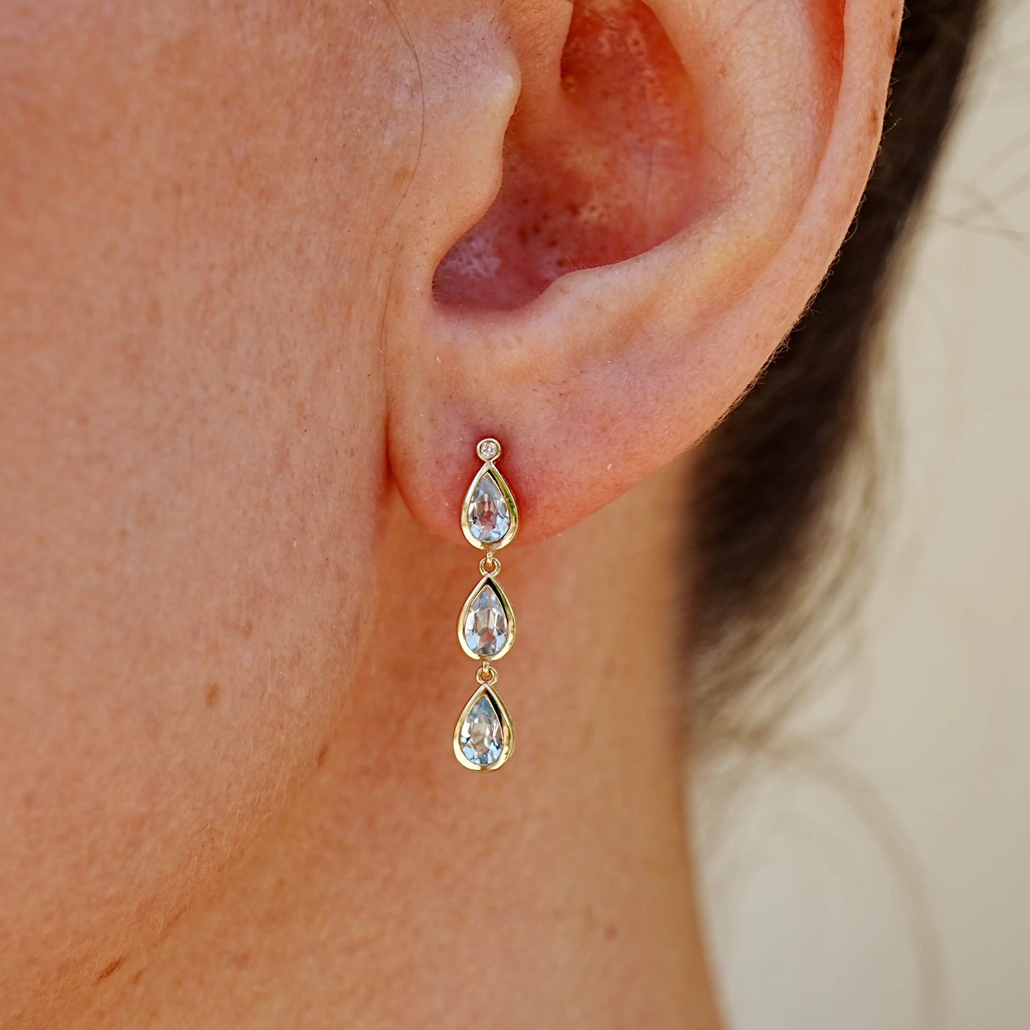 Venus Tears Pear Natural Aquamarine Diamond Drop Earrings 14k yellow gold
