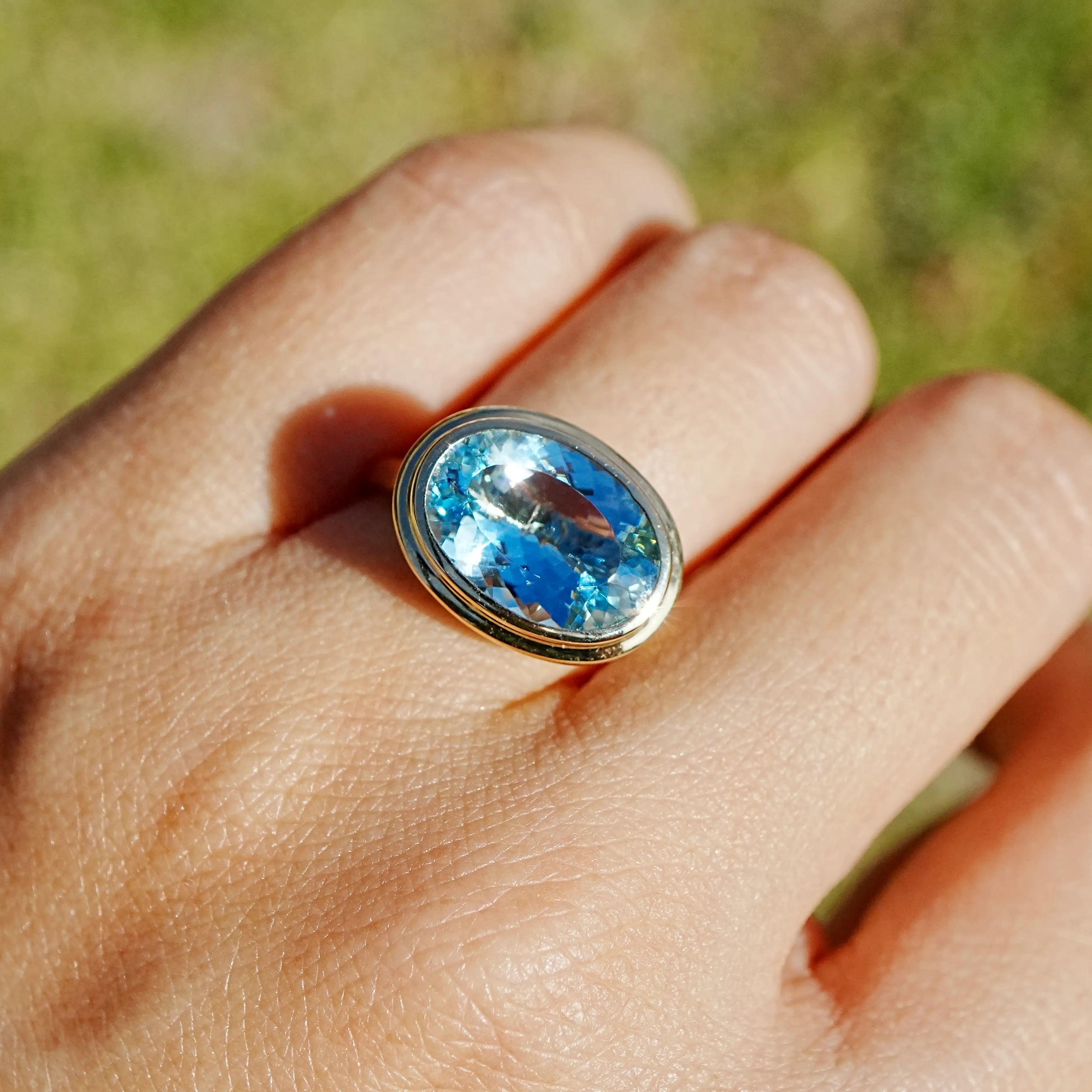 kai fine jewelry Bella 3.24 ct Guild Certified Santa Maria Aquamarine East-West Ring in 14k yellow gold (One-of-a-Kind)