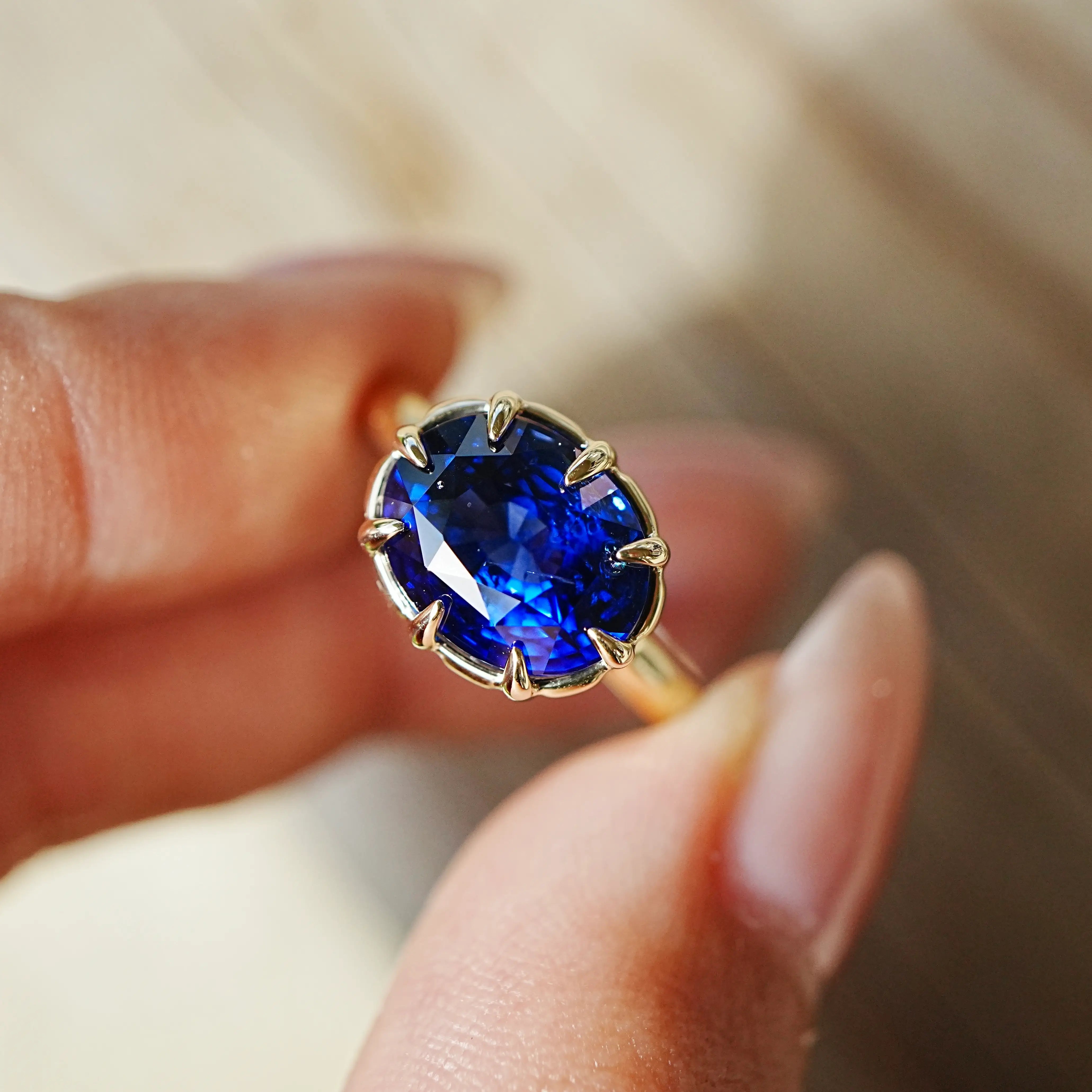 kai fine jewelry 14k yellow gold Aurea 4.15 ct AIGS Certified Natural Royal Blue Sapphire East-West Ring (One-of-a-Kind)