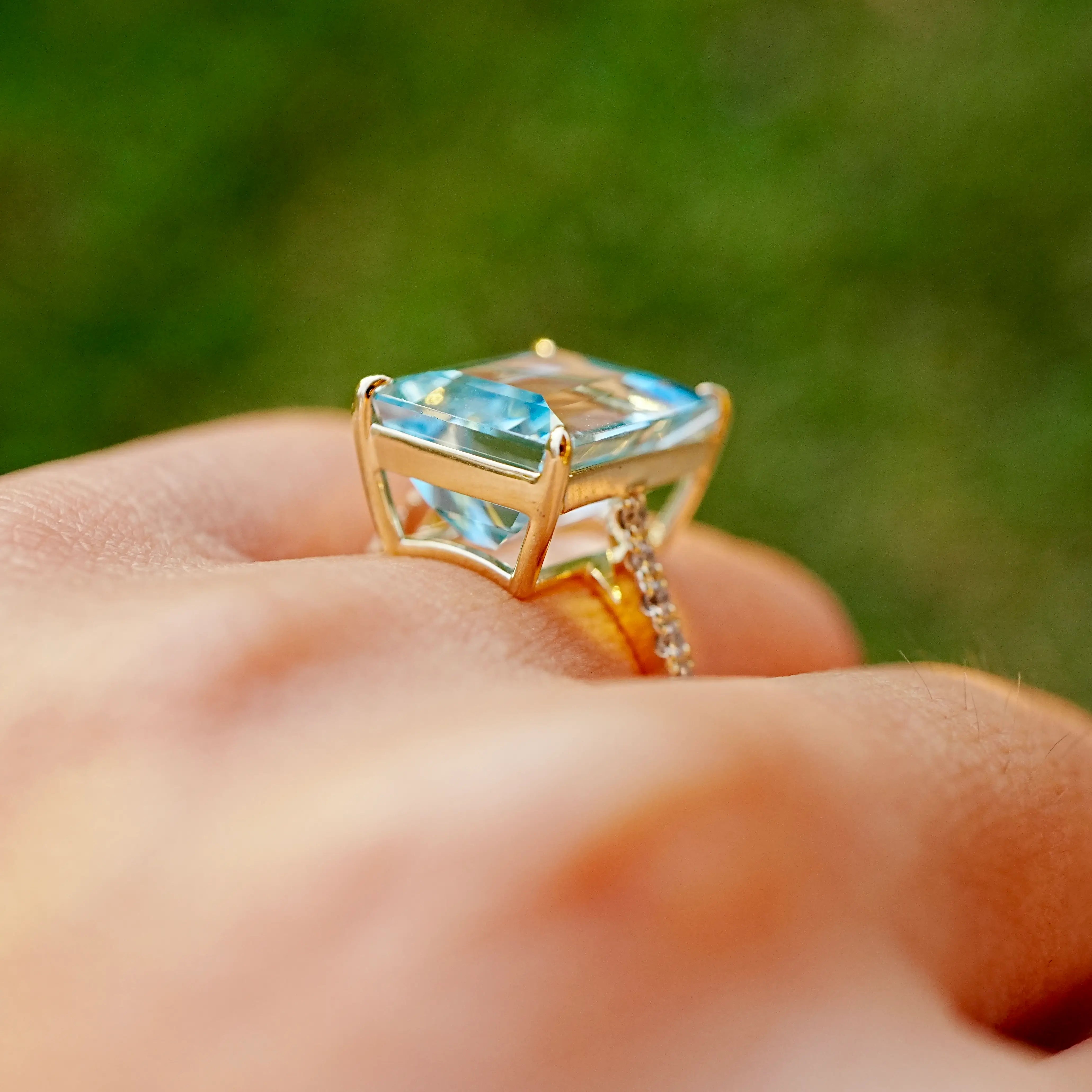 kai fine jewelry 14k yellow gold Radiant 9.28 ctw AIGS Certified Santa Maria Aquamarine & Diamond Ring (One-of-a-Kind)