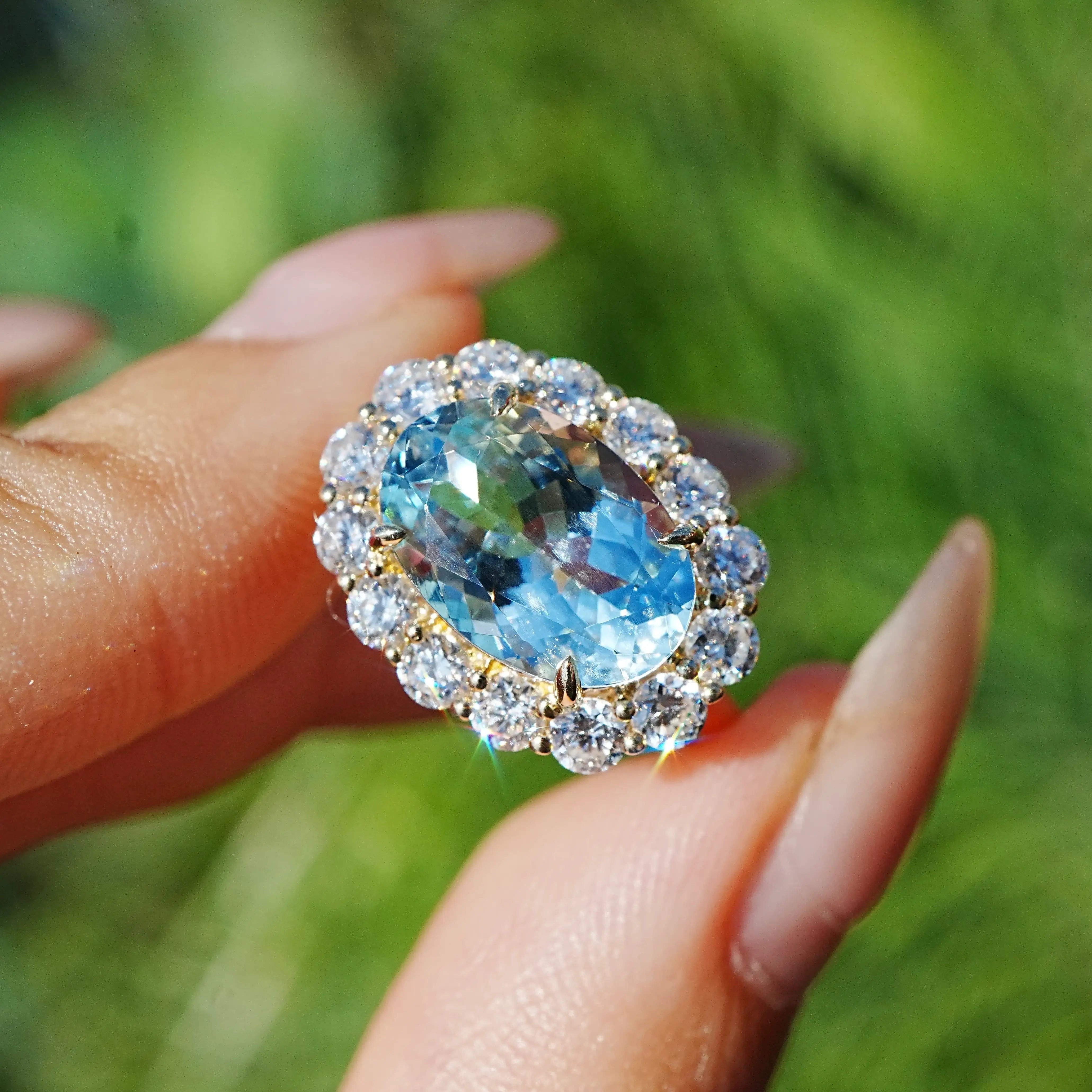 Eden Halo 4.37 ctw Natural Aquamarine & Lab Diamond East-West Ring in 14k yellow gold (One-of-a-Kind)