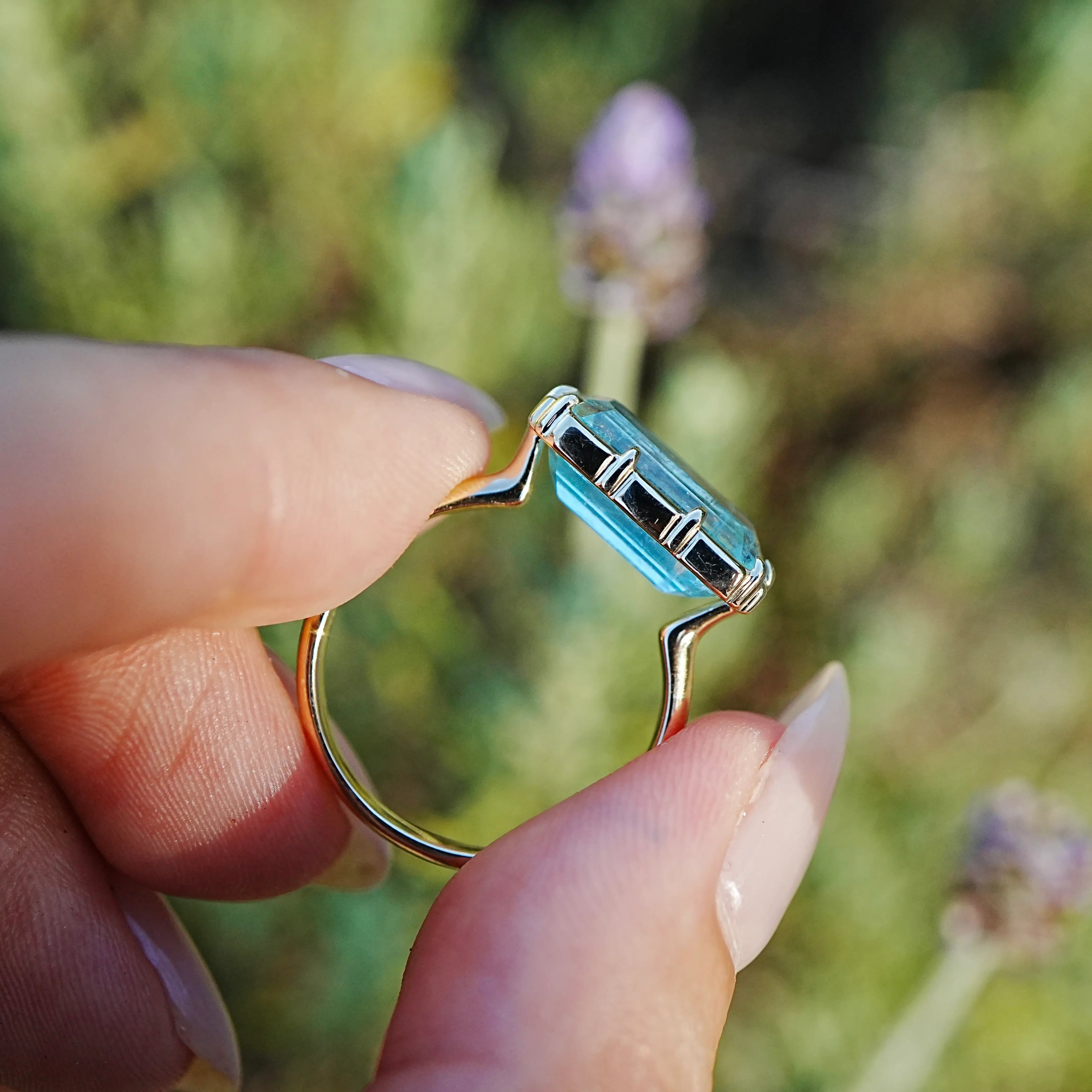 14k yellow gold Aurea 4.34 ctw Guild Certified Natural Blue-Green Beryl East-West Ring (One-of-a-Kind)