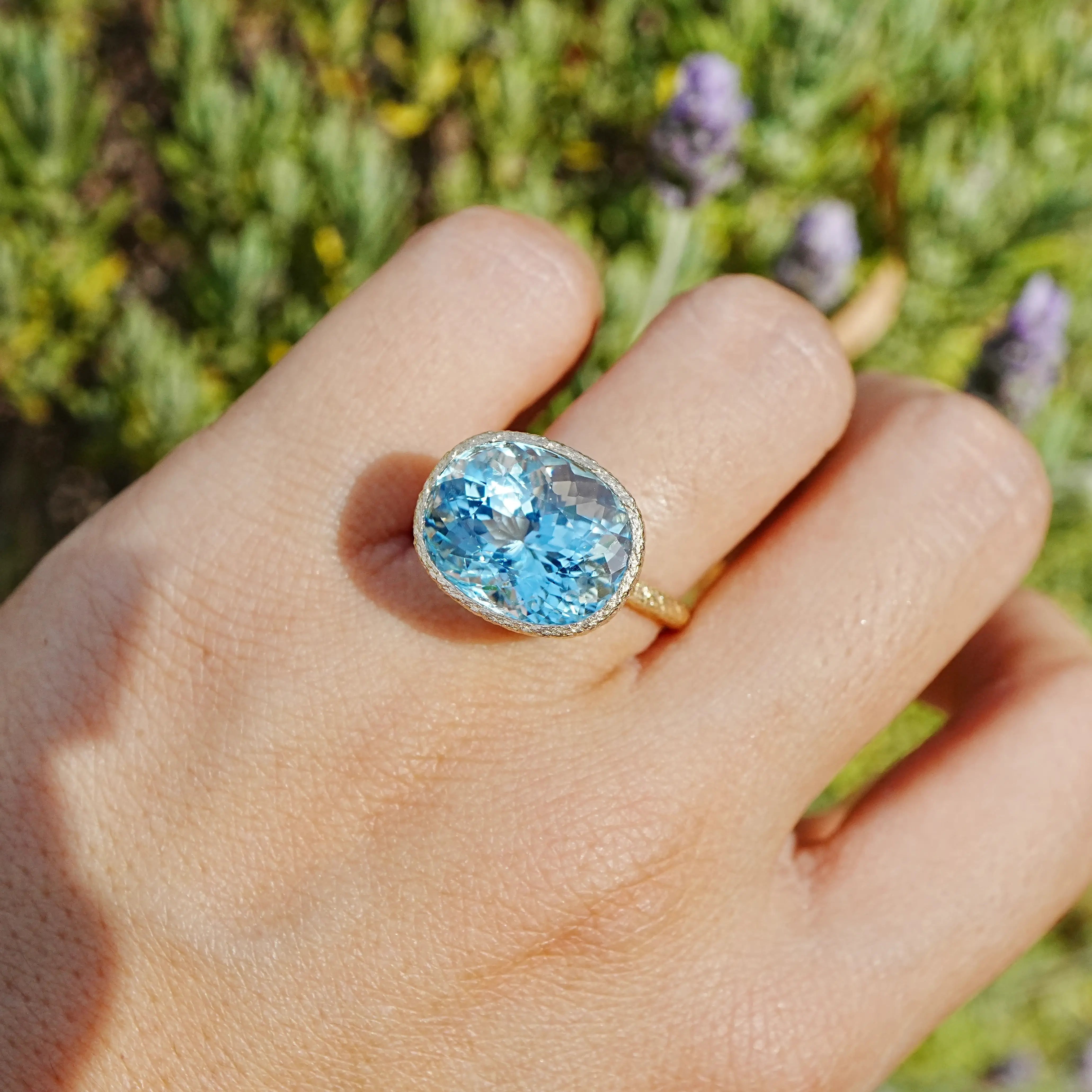 14k yellow gold Aria Arch 8.53 ct AIGS Certified Natural Aquamarine East-West Ring (One-of-a-Kind)