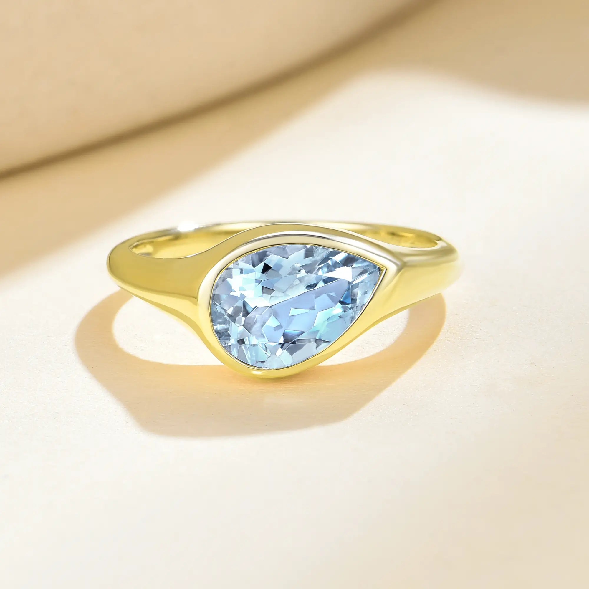 Gloria Pear Aquamarine Ring