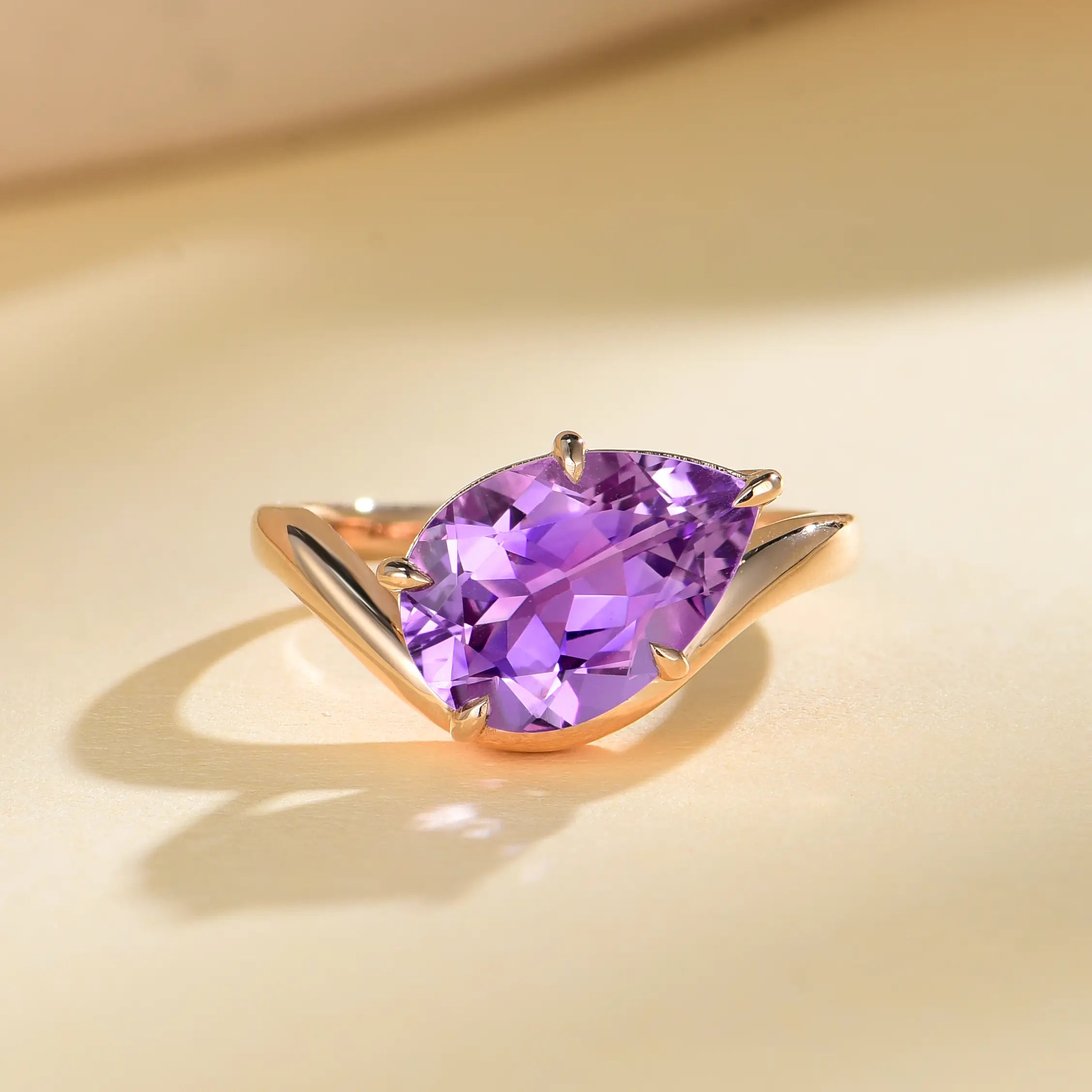Ocean Wave natural Amethyst East-West Ring 14k rose gold