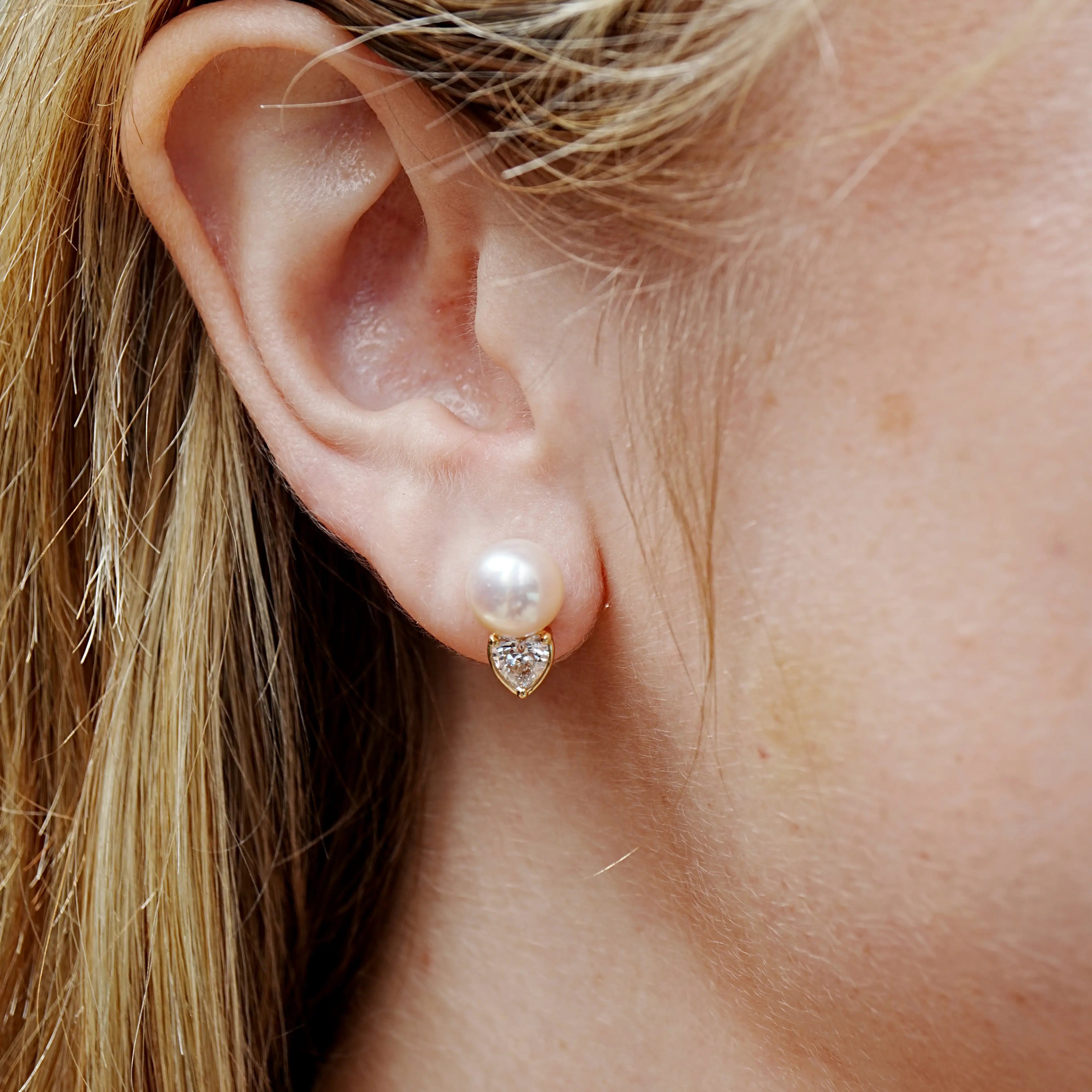 Venus 1.00ctw Heart Lab Grown Diamond Pearl Stud Earrings 14k yellow gold