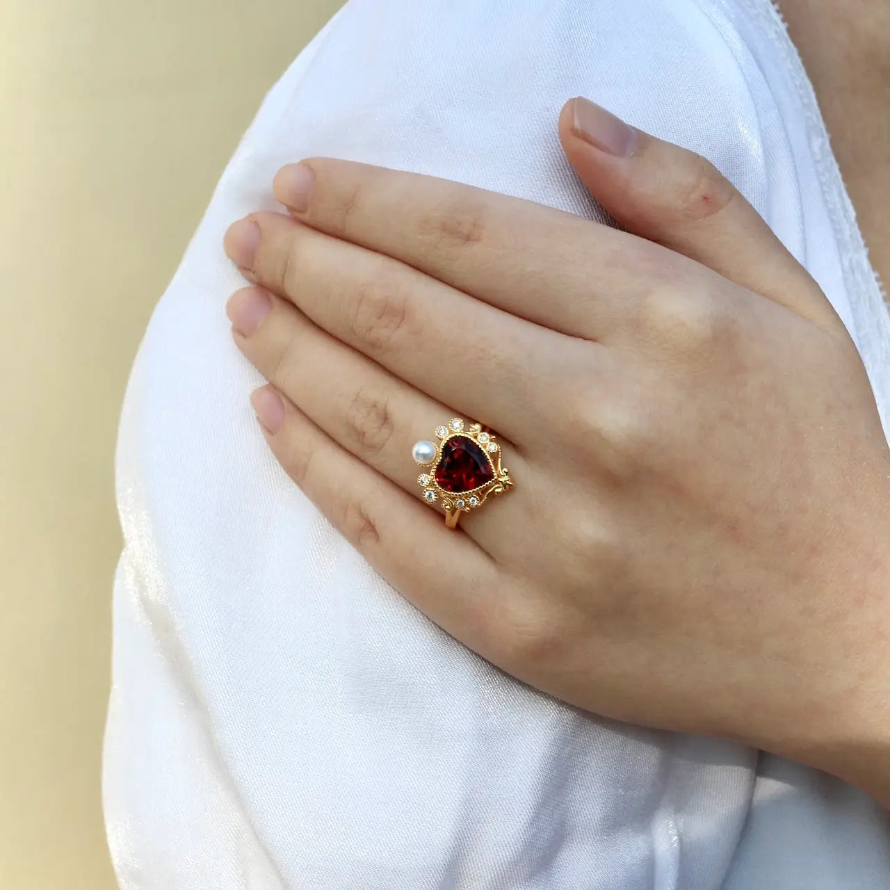 14k solid gold red garnet heart cut ring