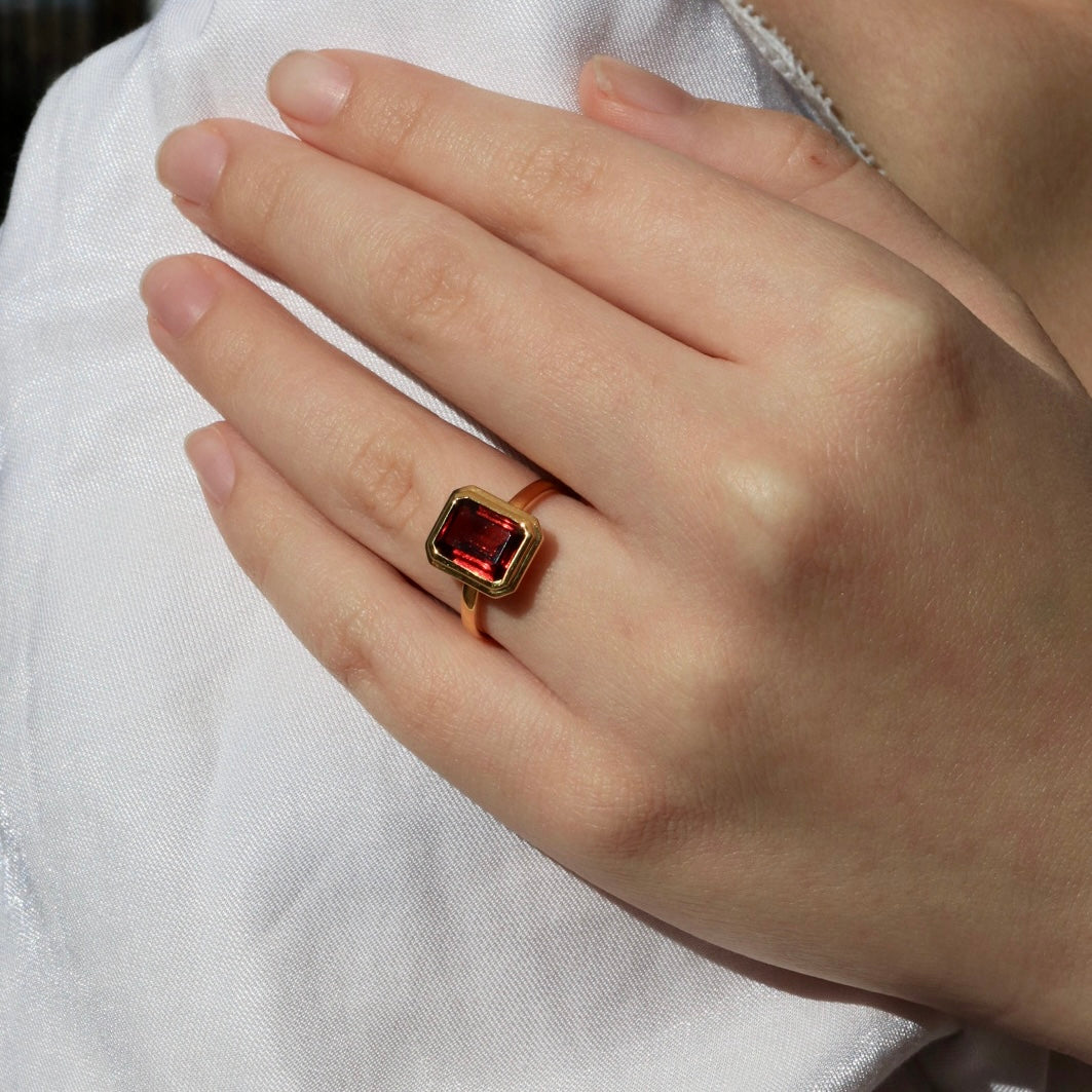 14K Solid Yellow Gold Emerald-Cut Natural Garnet Ring