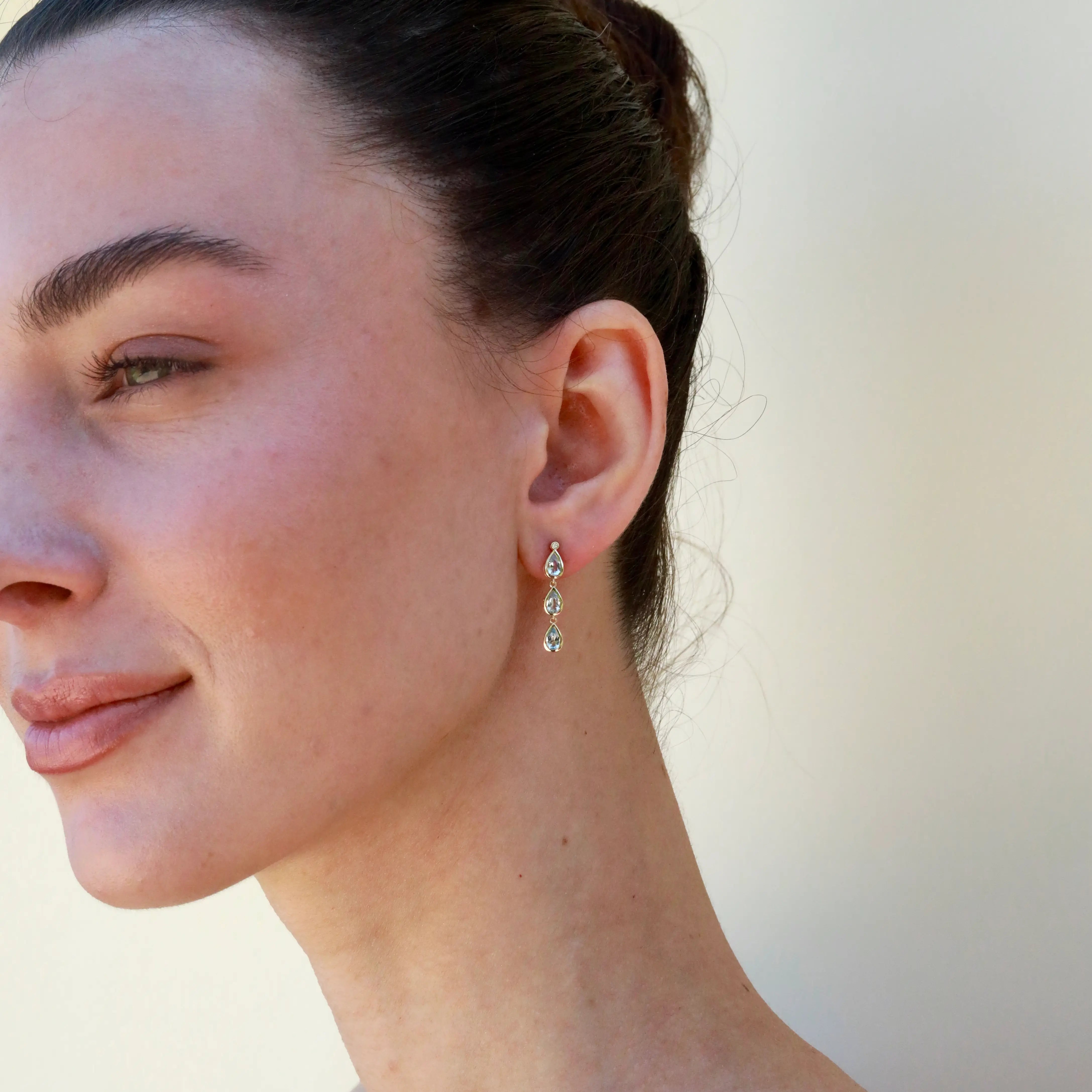 Venus Tears Pear Natural Aquamarine Diamond Drop Earrings 14k yellow gold