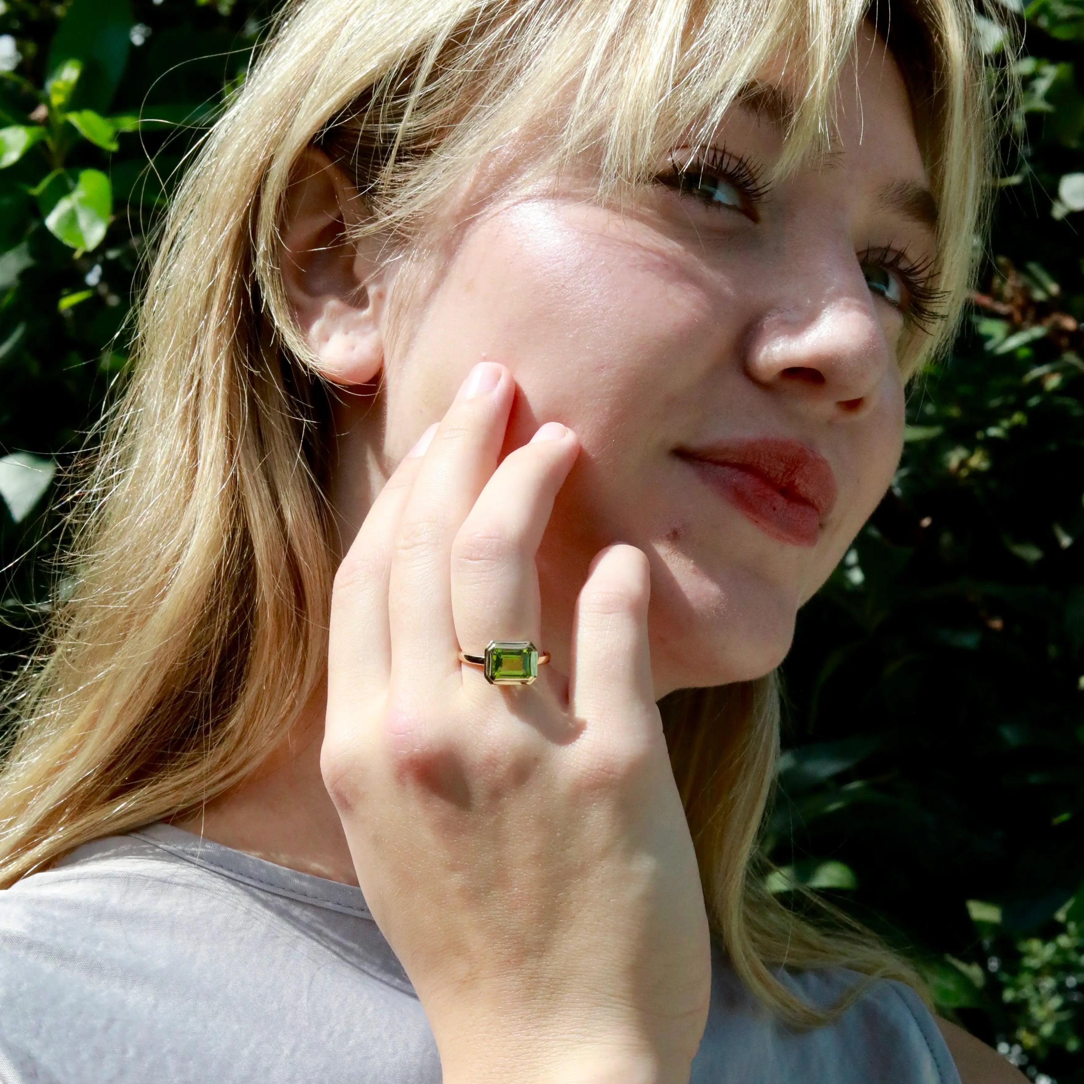 Bella East-West Emerald-Cut Natural Peridot Ring 14k yellow gold