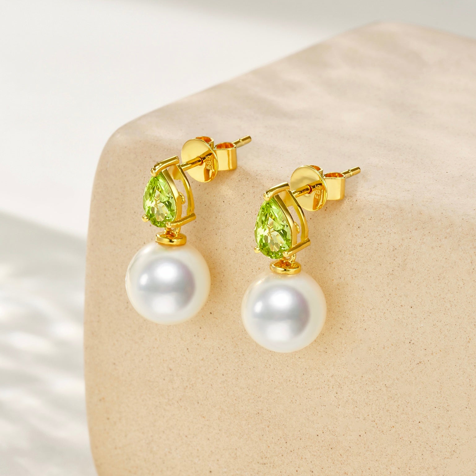 Venus Tears Peridot Pearl Convertible Earrings