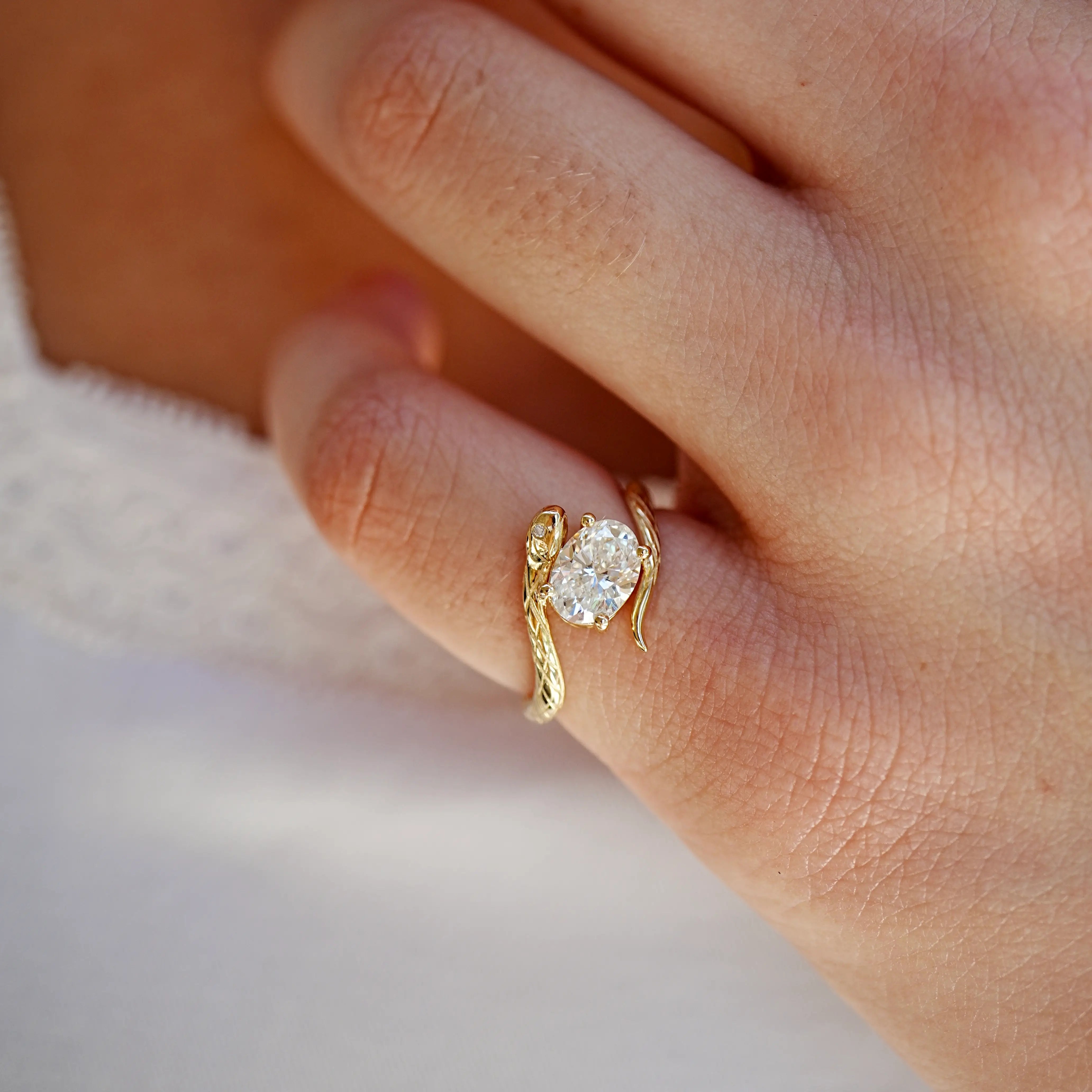 Snake Protection Oval 1.00 ctw Lab-Grown Diamond East-West Ring 14k yellow gold