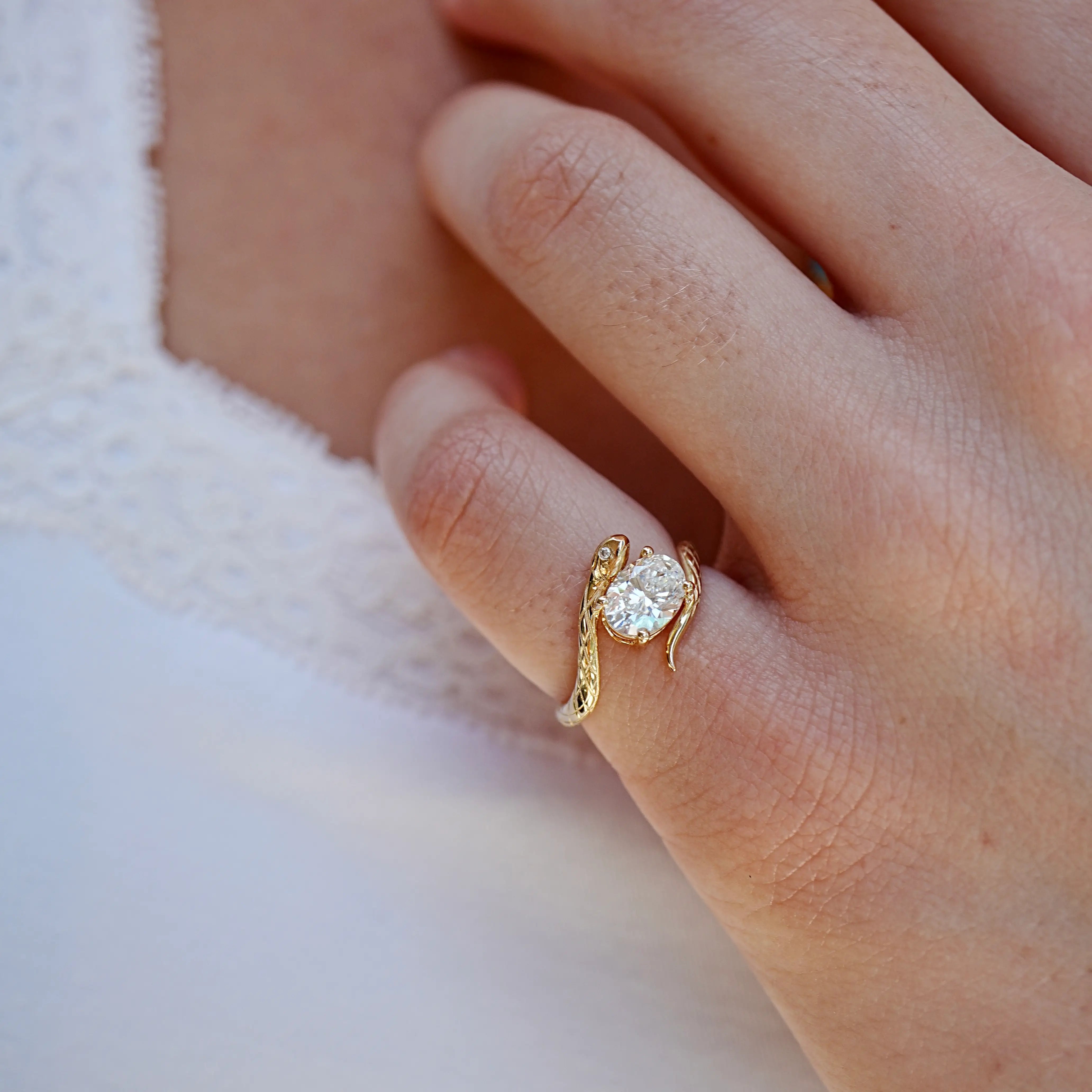 Snake Protection Oval 1.00 ctw Lab-Grown Diamond East-West Ring 14k yellow gold