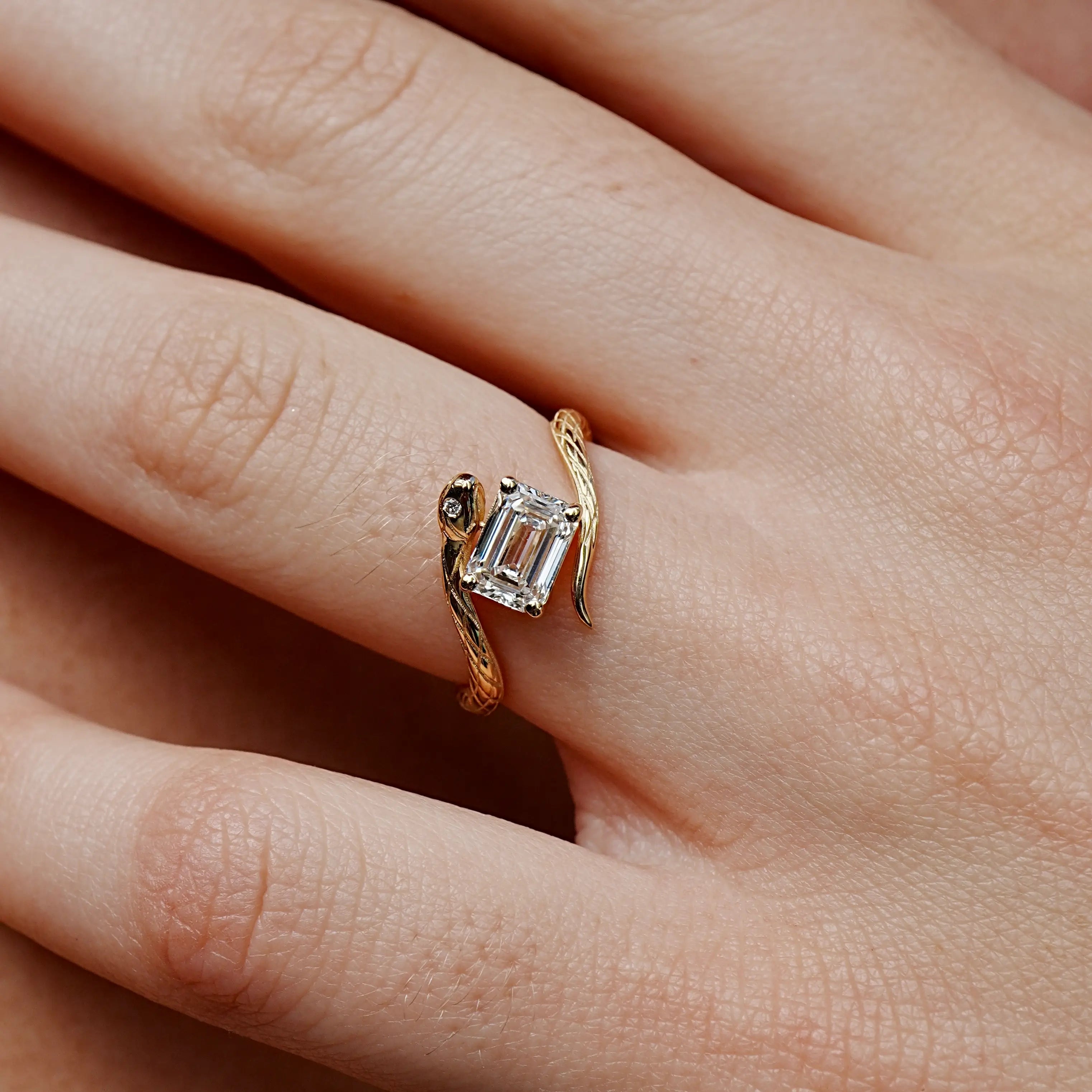 Snake Protection Emerald-Cut 1.00ctw Lab-Grown Diamond East-West Ring 14k yellow gold
