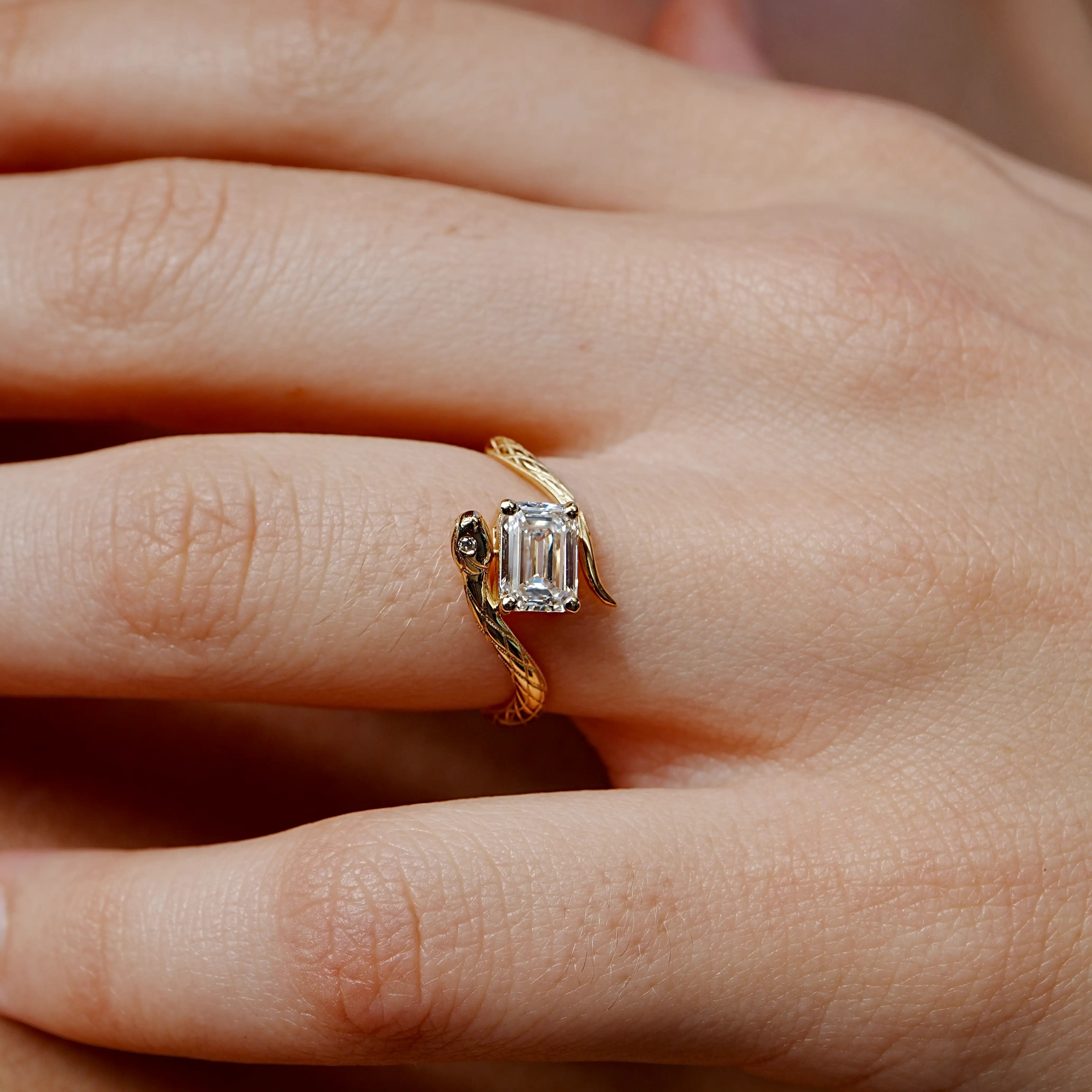 Snake Protection Emerald-Cut 1.00ctw Lab-Grown Diamond East-West Ring 14k yellow gold