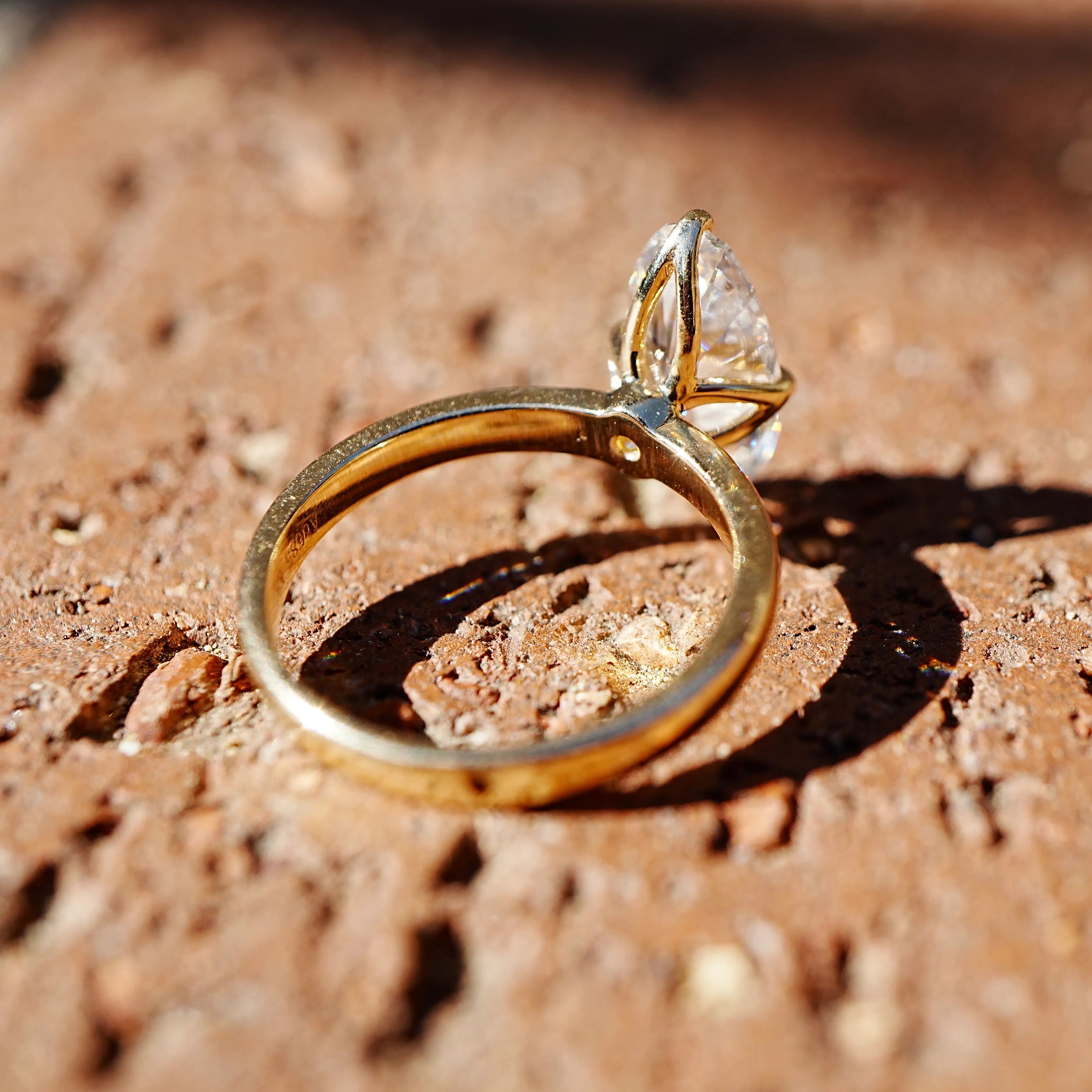 Kai Vela Moval Lab Grown Diamond Ring - 2ct in 14k yellow gold (One-of-a-Kind)