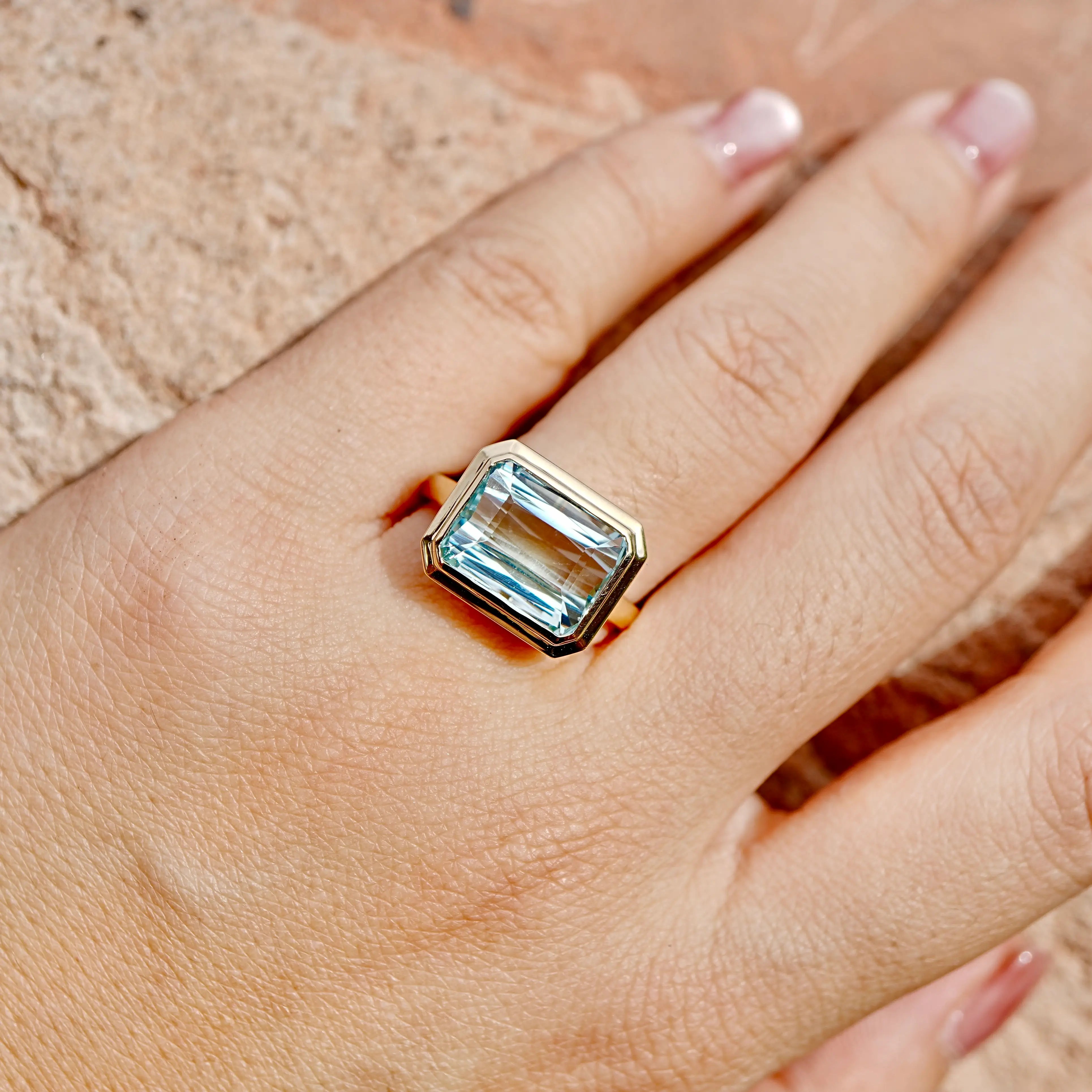 Kai Fine Jewelry 14K Solid Yellow Gold Certified Aquamarine East-West Ring - 5.18ct (One-of-a-Kind)