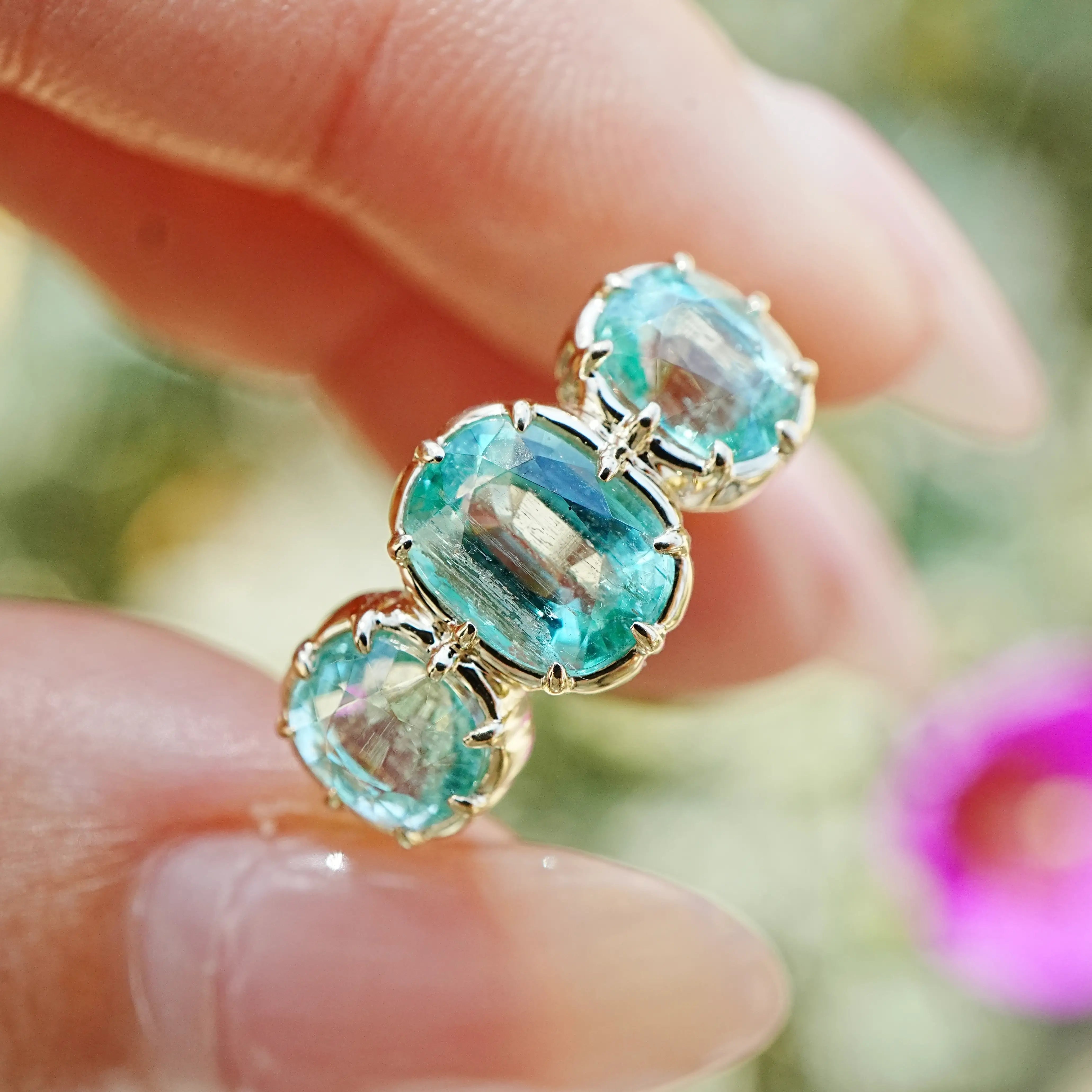 Aurea 2.99 ctw Natural Vanadium Beryl Three Stone Ring (One-of-a-Kind)