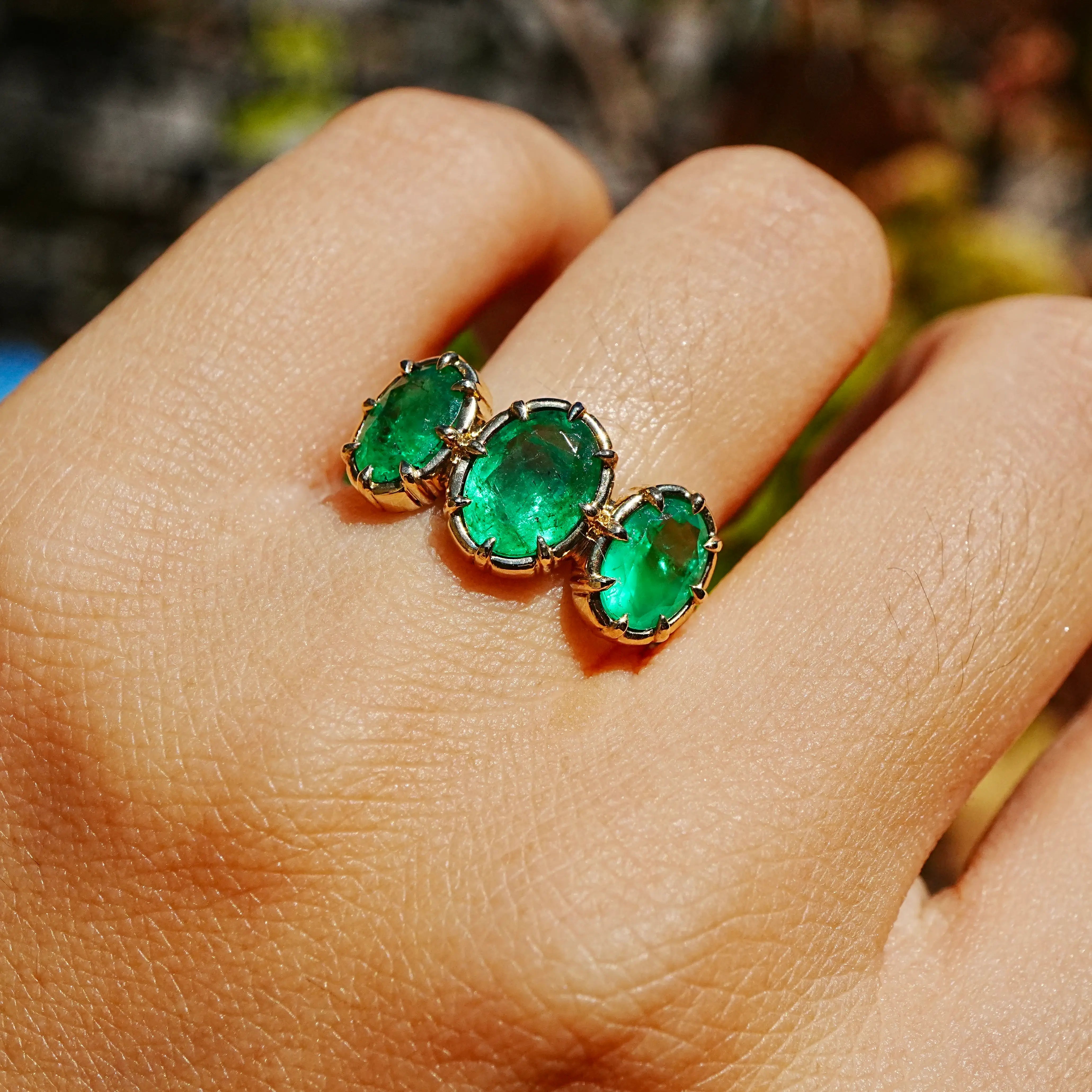 kai fine jewelry 14k gold Aurea 2.67 ctw Natural Emerald Three Stone Ring size 7 (One-of-a-Kind)