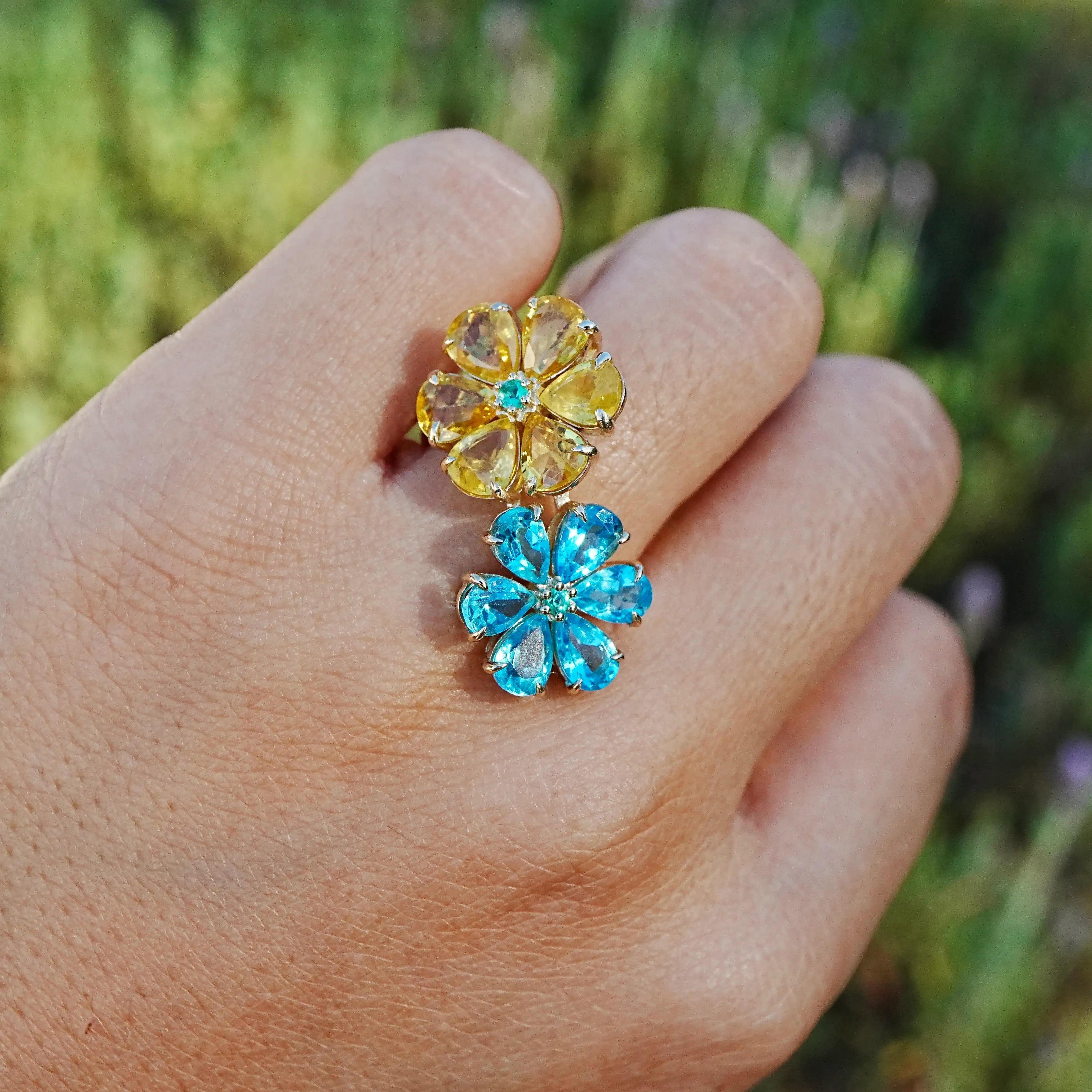kai fine jewelry Flora 6.56 ctw Natural Yellow Sapphire, Apatite & Emerald Double Blossom Ring (One-of-a-Kind)