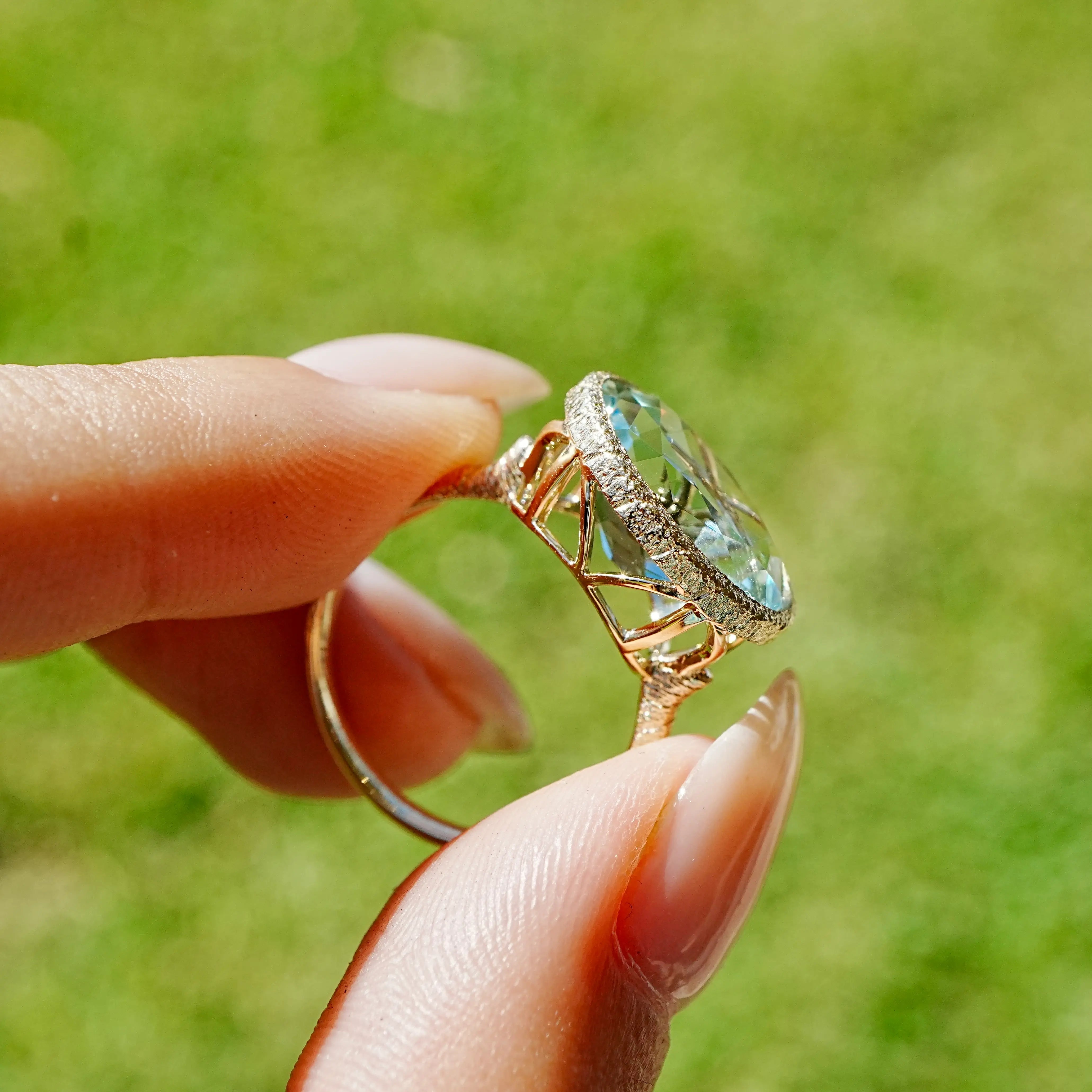 14k yellow gold Aria Arch 4.96ct AIGS Certified Natural Aquamarine East-West Ring (One-of-a-Kind) size 7