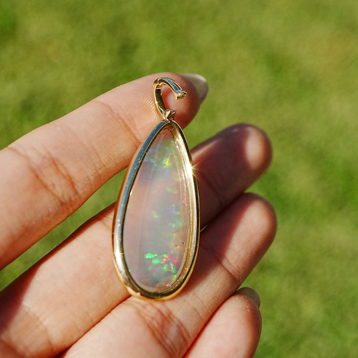 14k yellow gold Vivid Glance 11.15 ctw Natural Opal Diamond Lock Paperclip Chain Necklace (One-of-a-Kind)