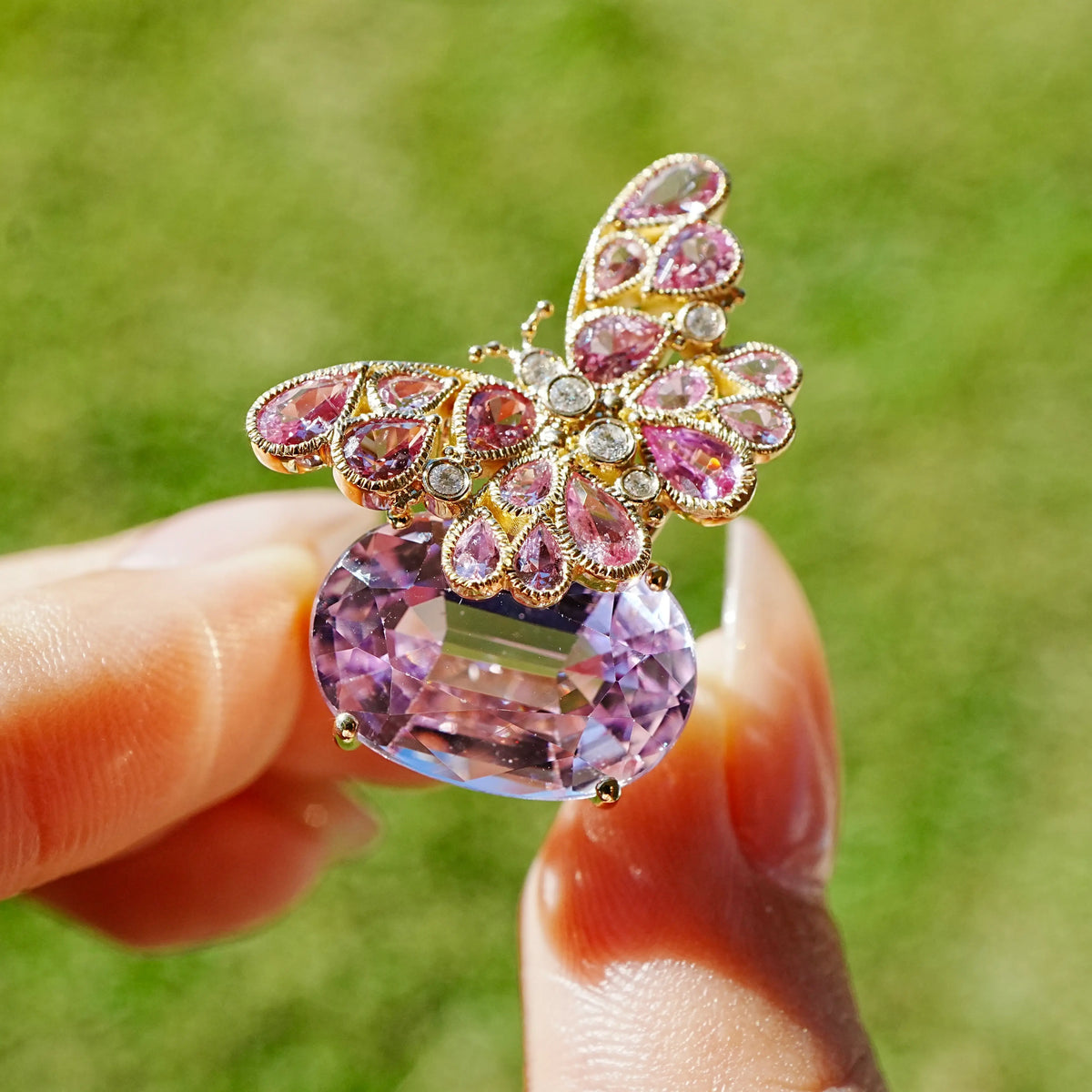 Nina Zhou x Kai Butterfly on Rock 13.89 ctw Natural Kunzite, Pink Sapphire & Diamond Ring (One-of-a-Kind) in 14k yellow gold 