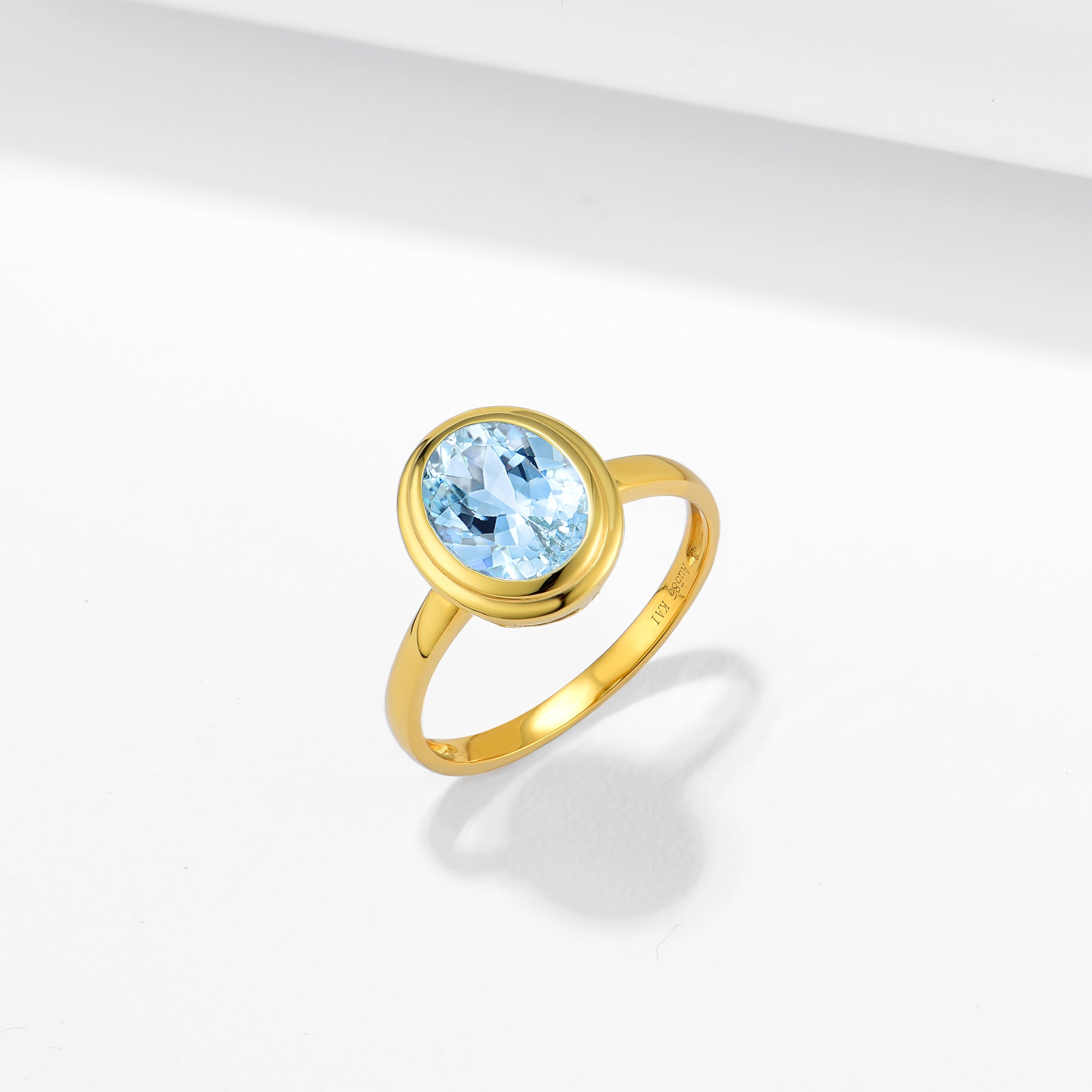 Bella Oval Aquamarine Ring