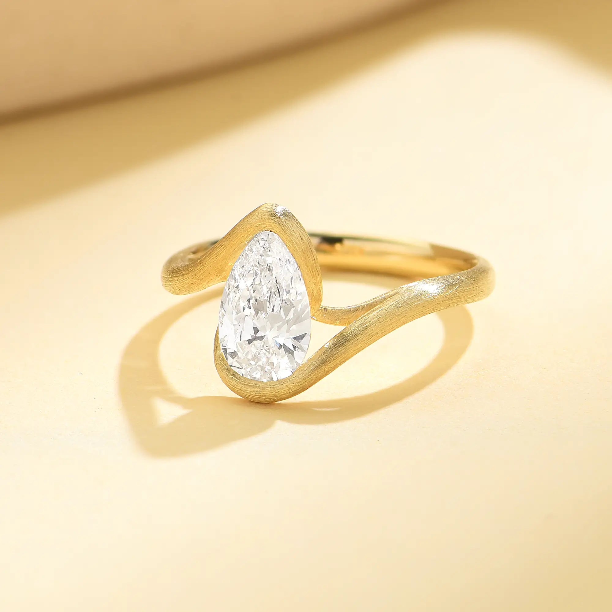 Eternal Wave Pear 1.0 2.0 3.0 Lab Grown Diamond Ring 14k yellow gold