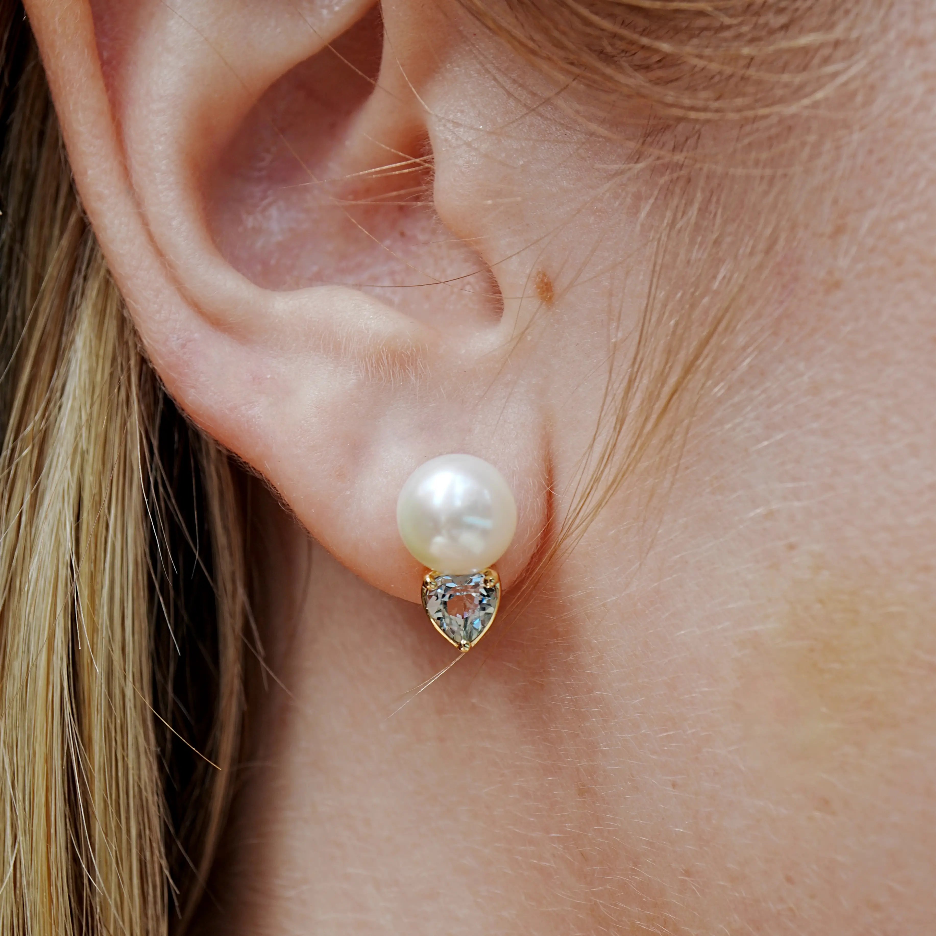 Venus Natural Heart Aquamarine Pearl Stud Earrings 14k yellow gold