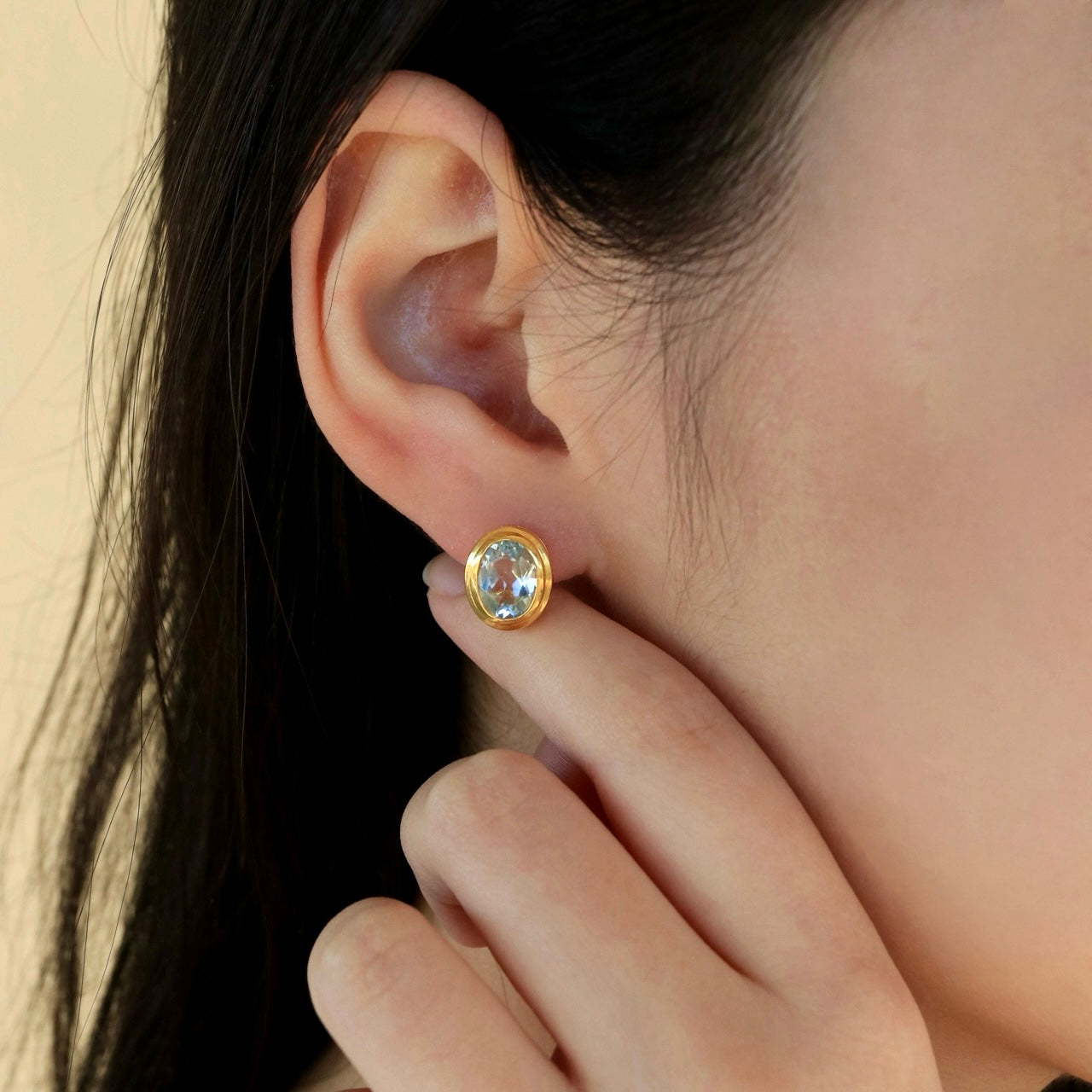 Bella Oval Aquamarine Earrings