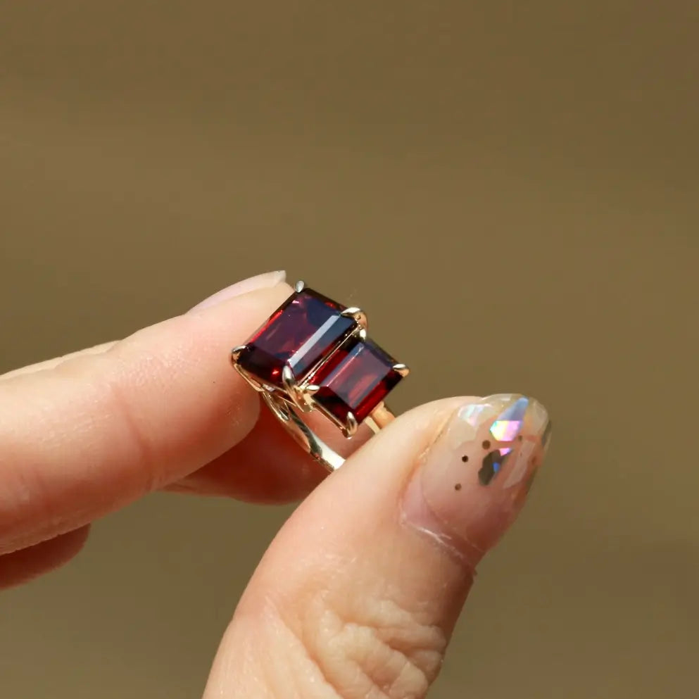 double red garnet gems gold ring