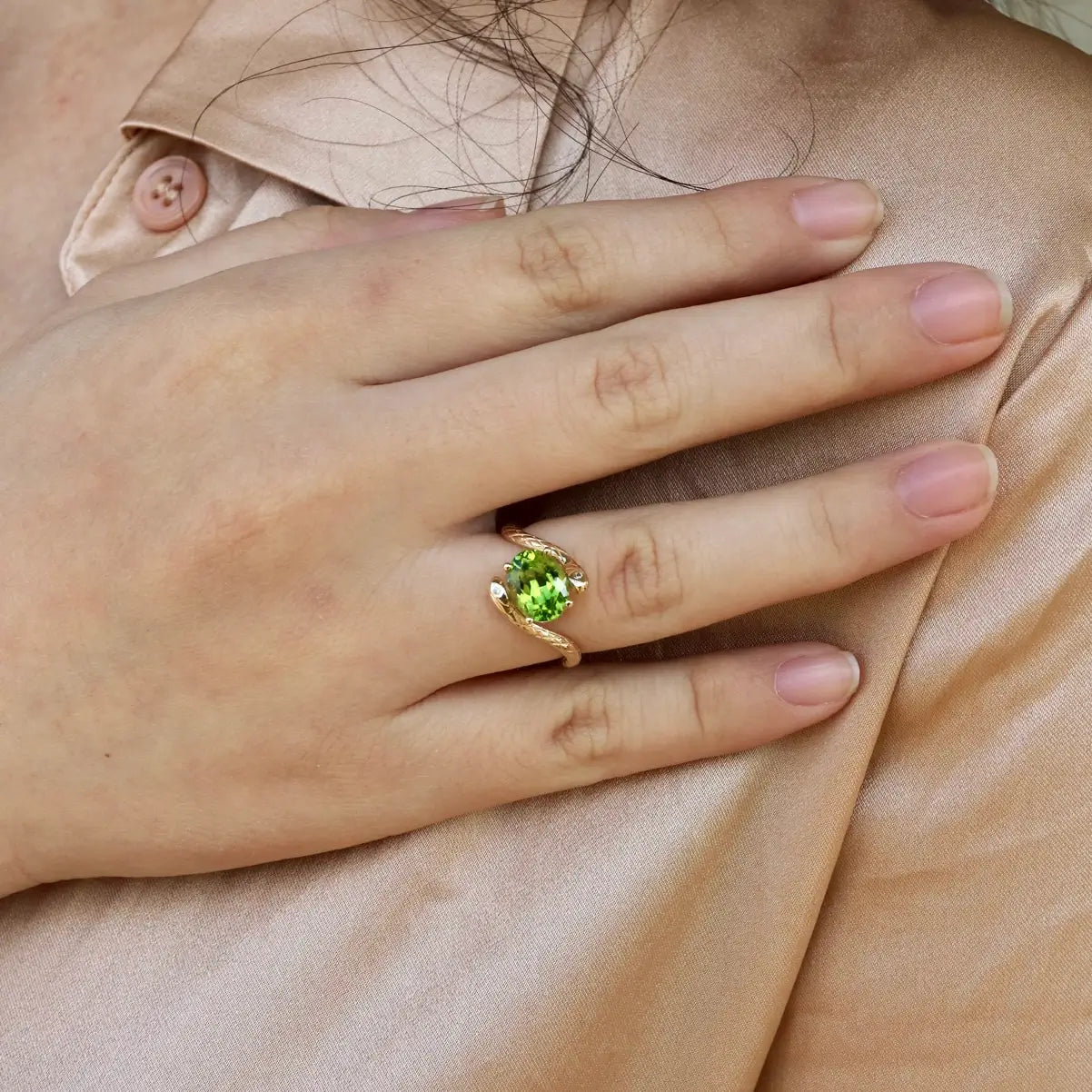 model picture peridot diamond ring gold