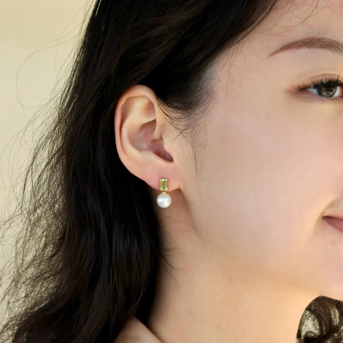 14k solid gold natural peridot cultured round pearl convertible drop earrings