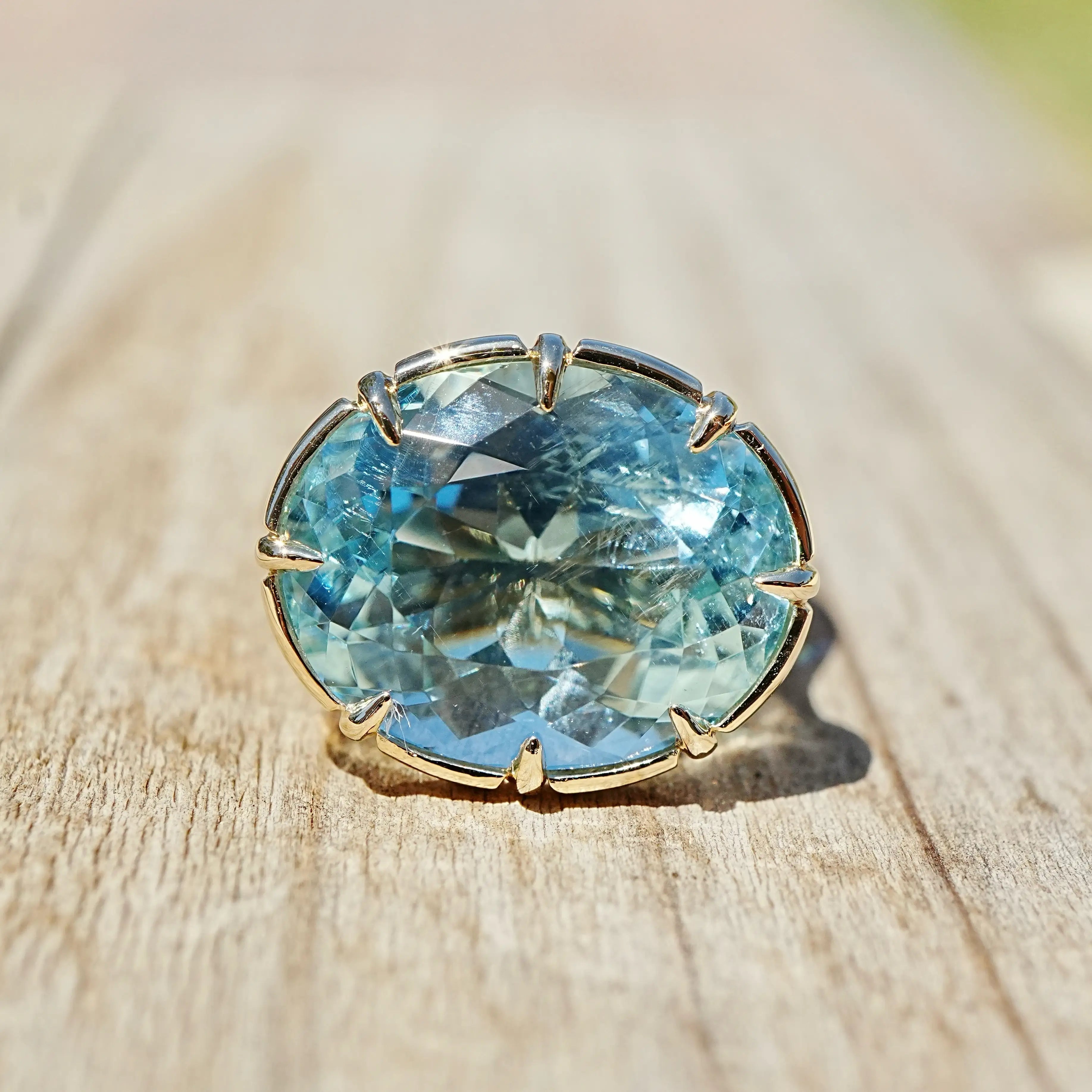 14k yellow gold Aurea AIGS Certified 9.93 ct Santa Maria Aquamarine East-West Ring