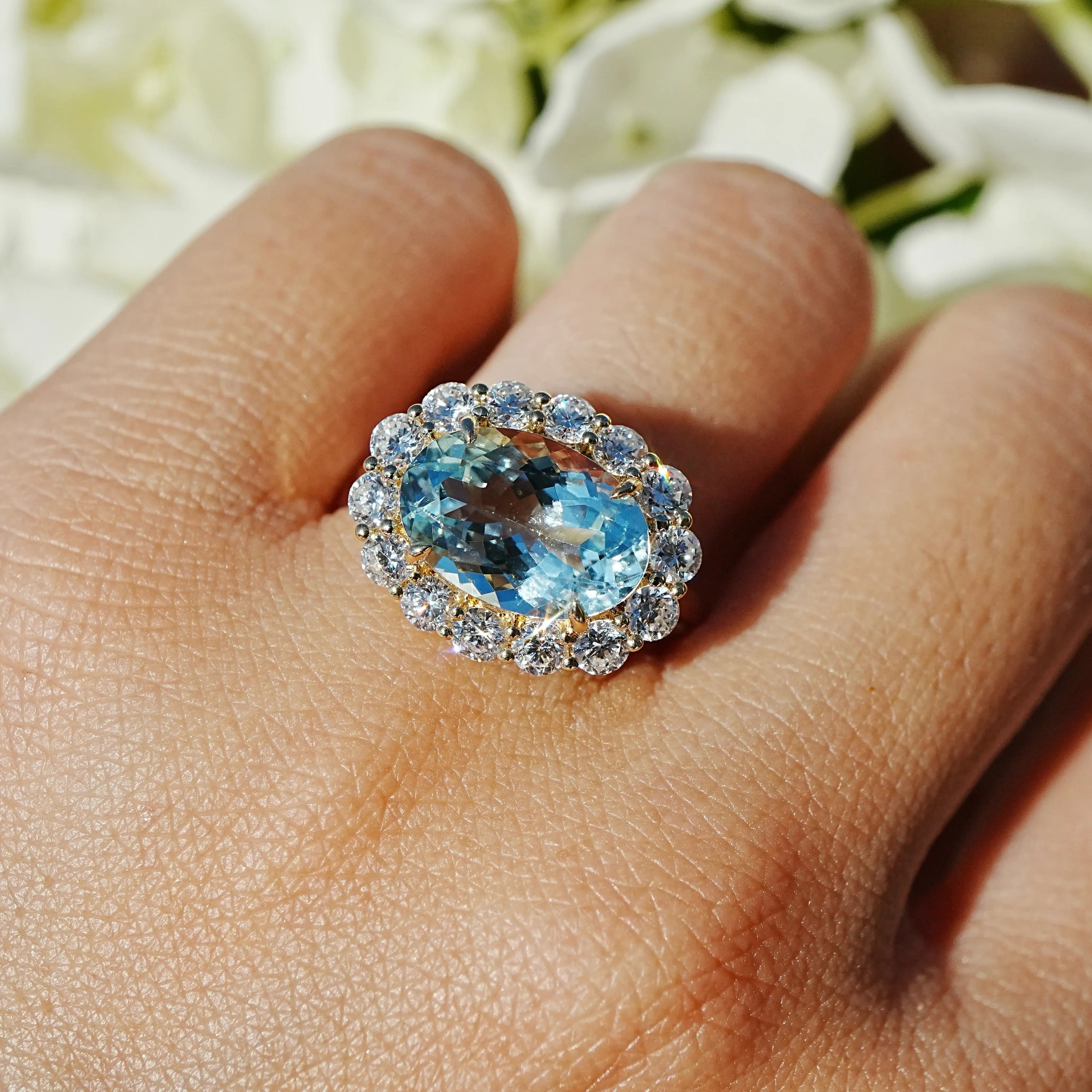 Eden Halo 4.37 ctw Natural Aquamarine & Lab Diamond East-West Ring in 14k yellow gold (One-of-a-Kind)