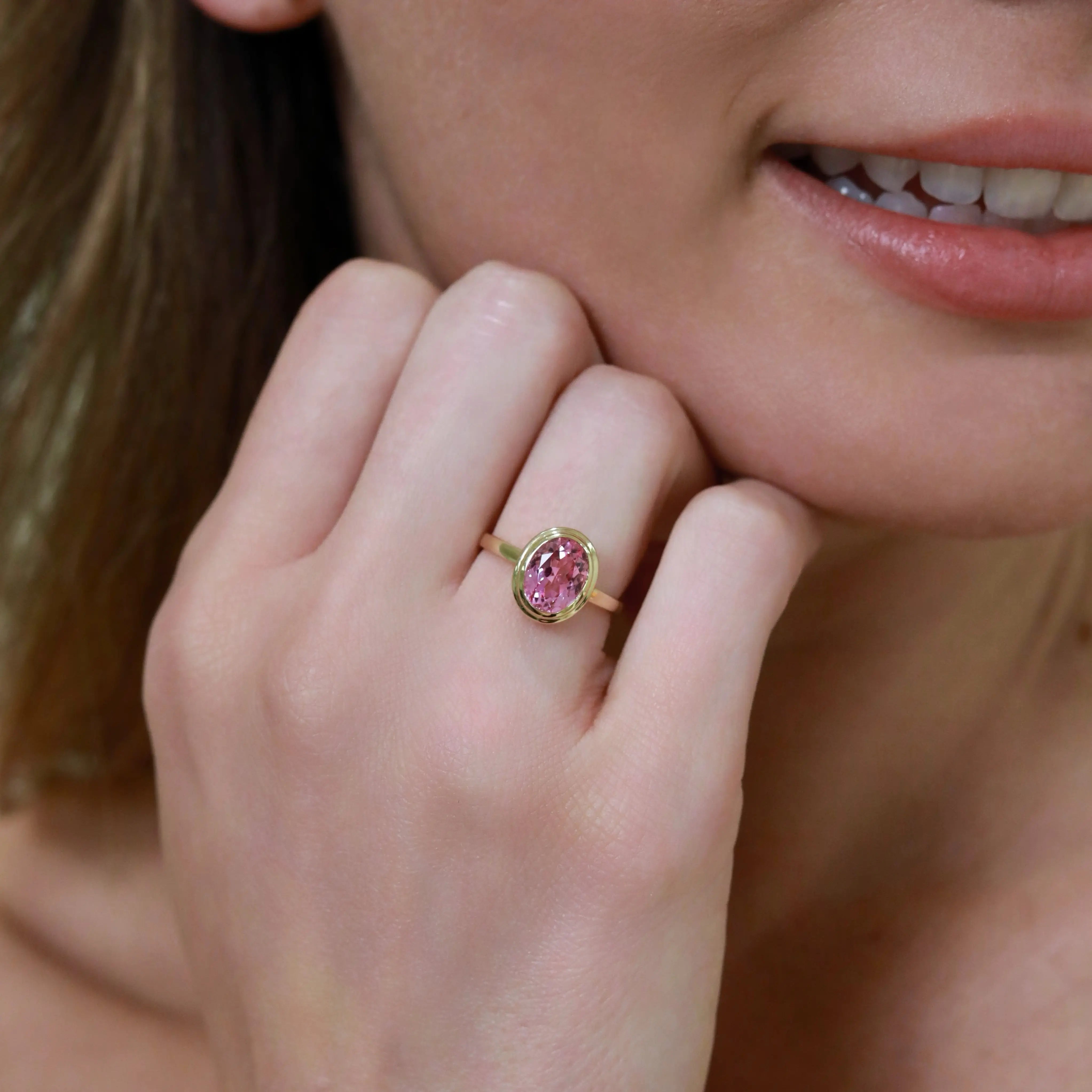Kai 14k Gold Bella North-South 2.5ctw Lab Grown Pink Sapphire Ring