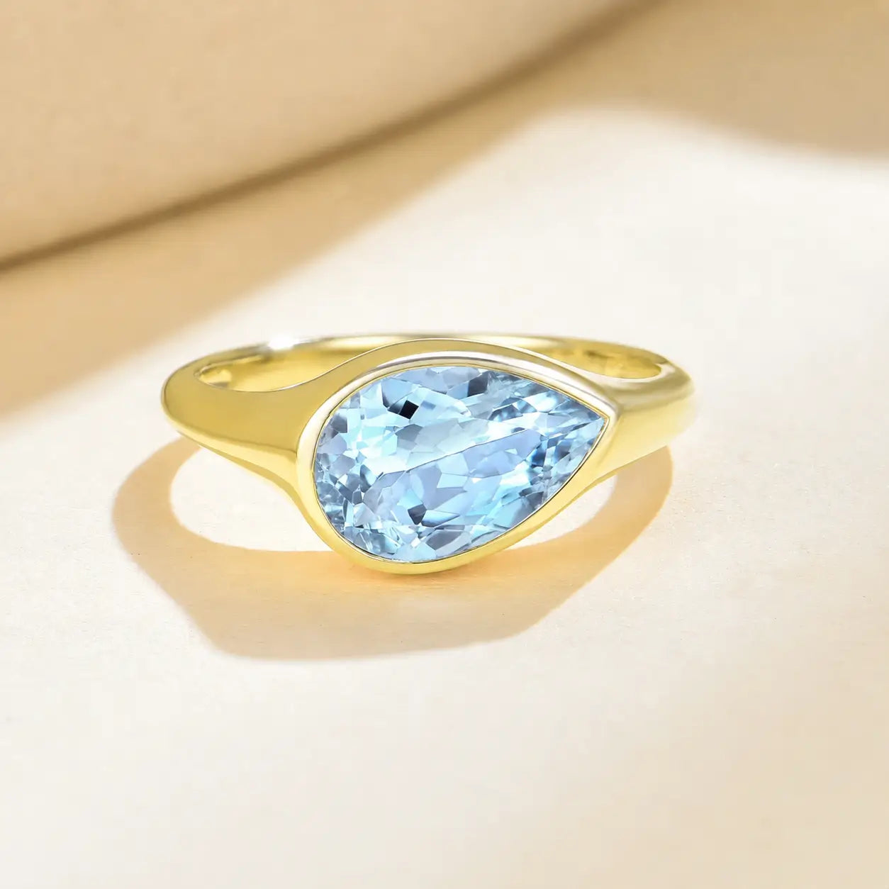 Gloria Pear Aquamarine Ring
