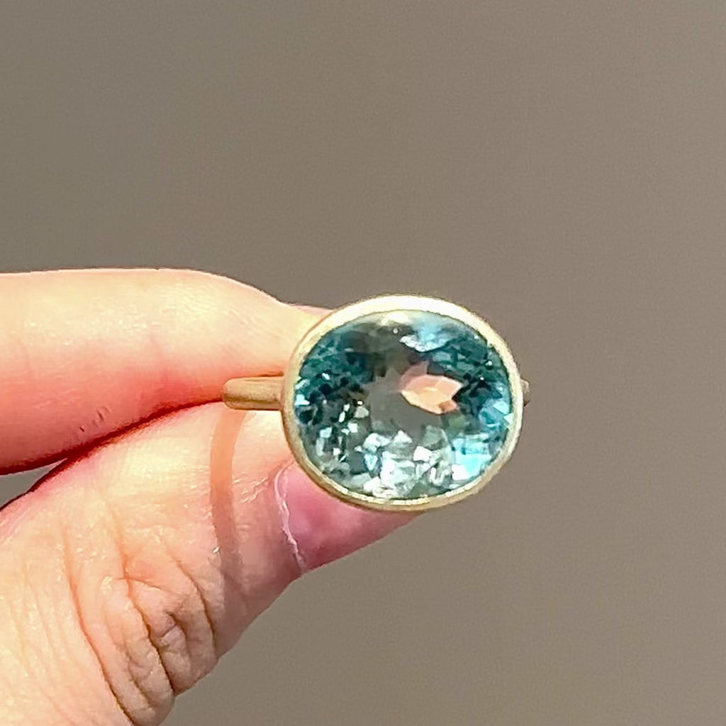 kai fine jewelry Aria Arch AIGS Certified 8.93 ctw Natural Santa Maria Aquamarine East-West Ring (One-of-a-Kind)