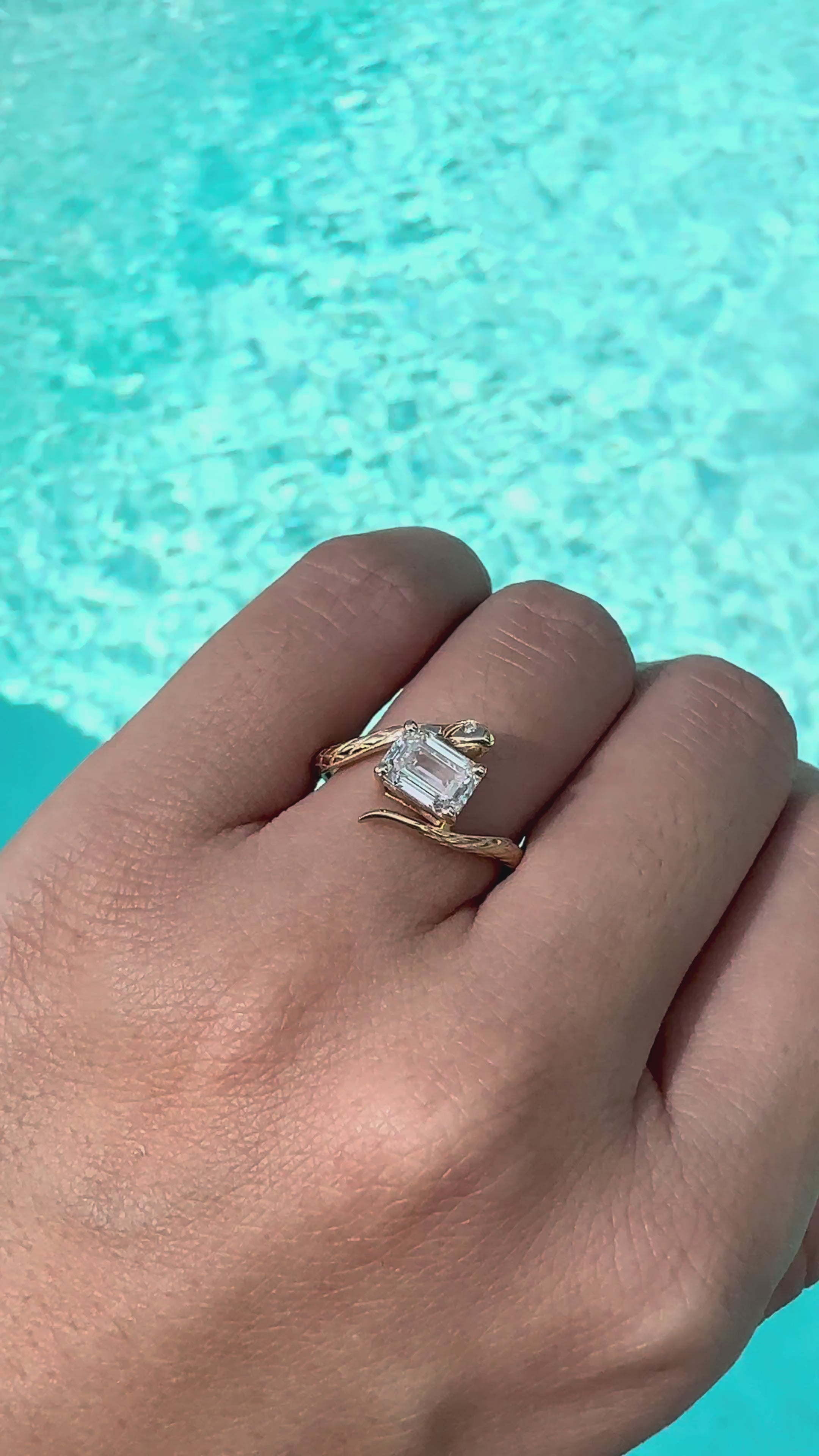 Snake Protection Emerald-Cut 1.00ctw Lab-Grown Diamond East-West Ring 14k yellow gold