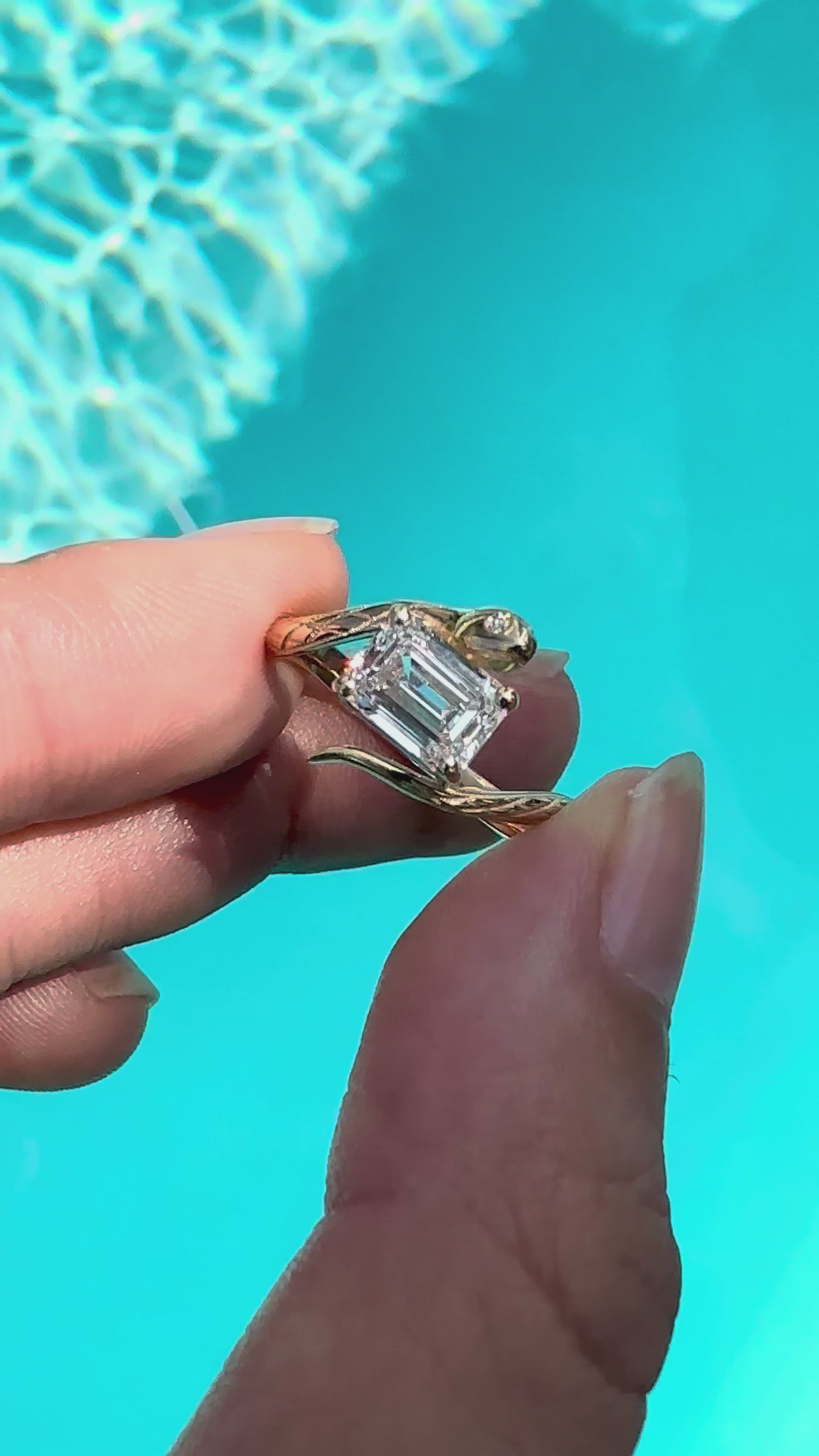 Snake Protection Emerald-Cut 1.00ctw Lab-Grown Diamond East-West Ring 14k yellow gold