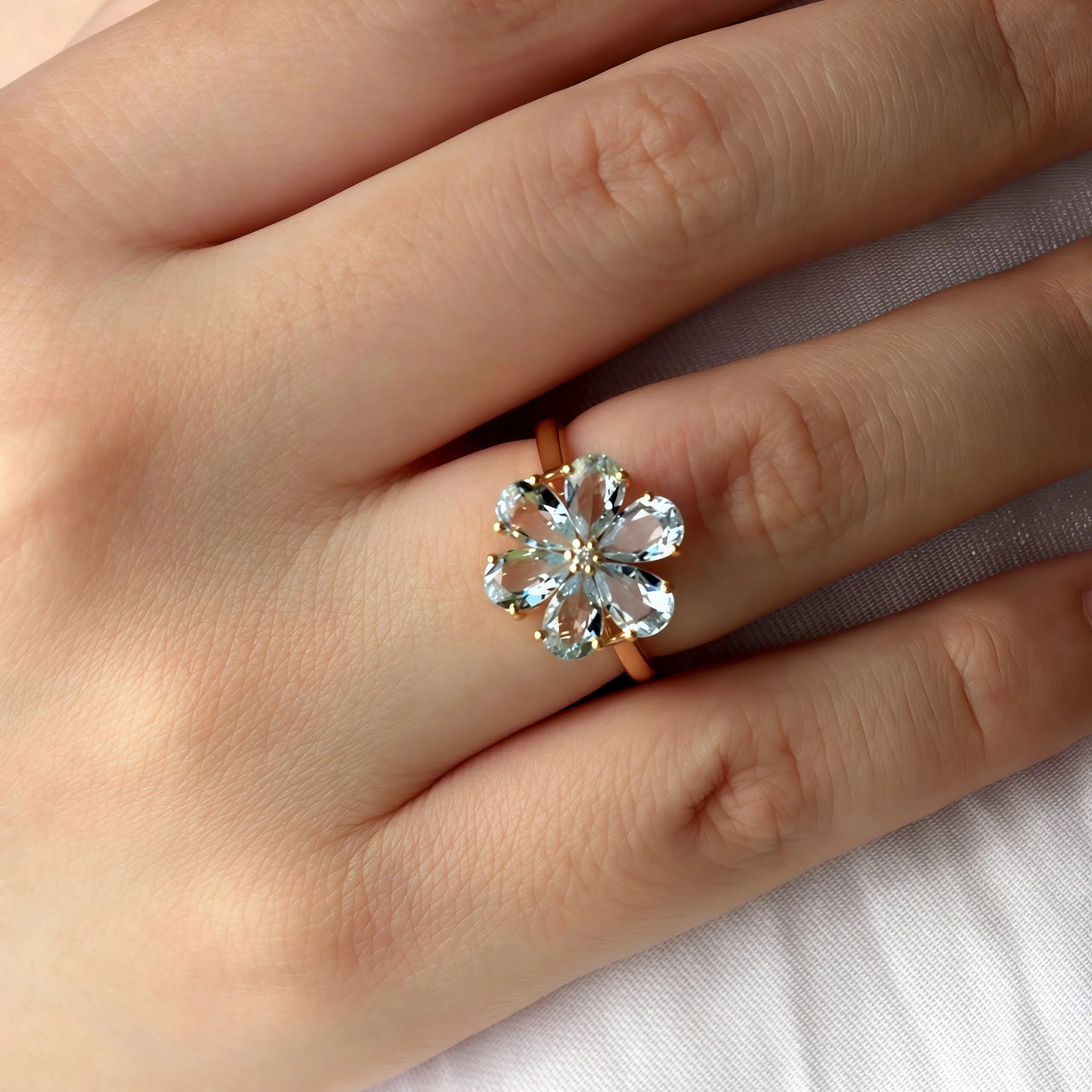 Flora Blossom Aquamarine Diamond Ring 14k yellow gold 
